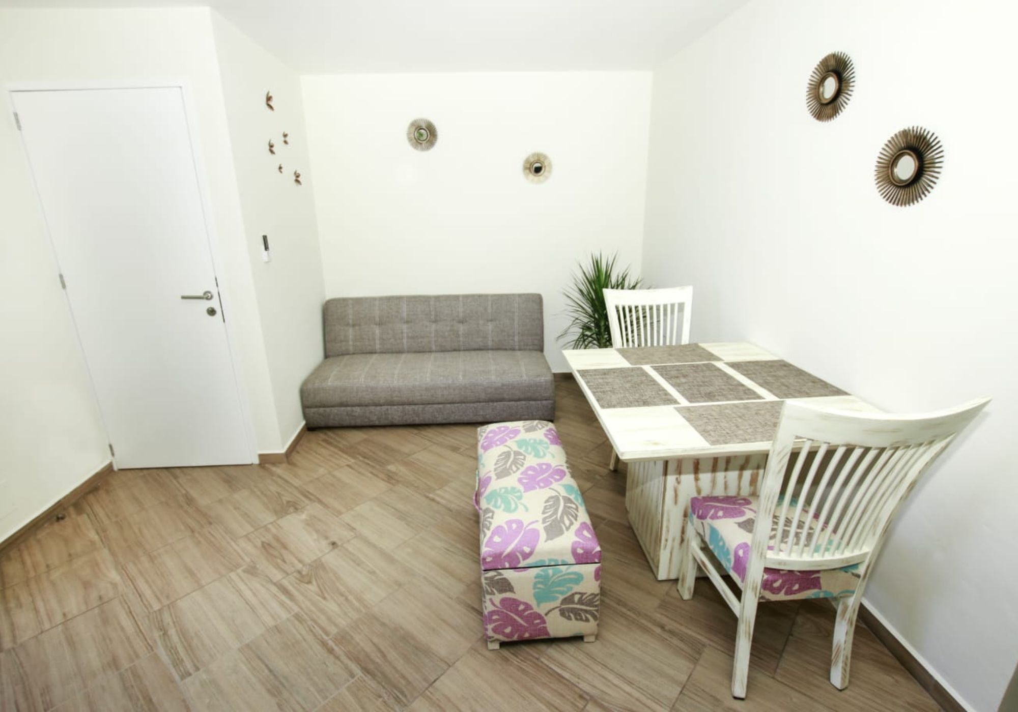 Hotel en operaci&oacute;n, a unos minutos de la playa, en venta Playa del Carmen.