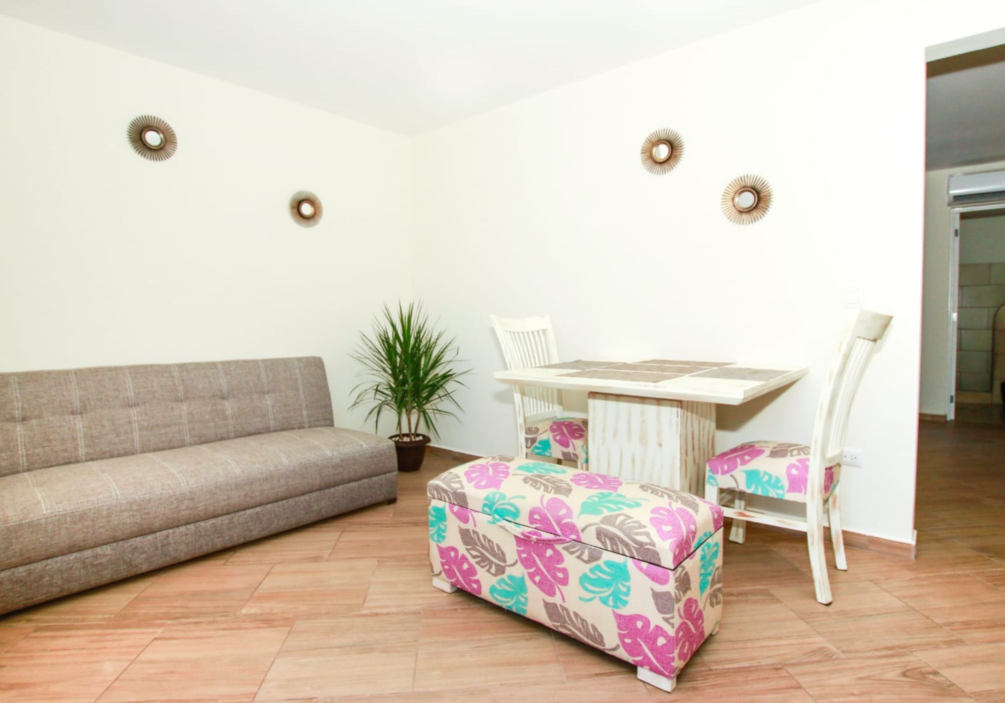 Hotel en operaci&oacute;n, a unos minutos de la playa, en venta Playa del Carmen.