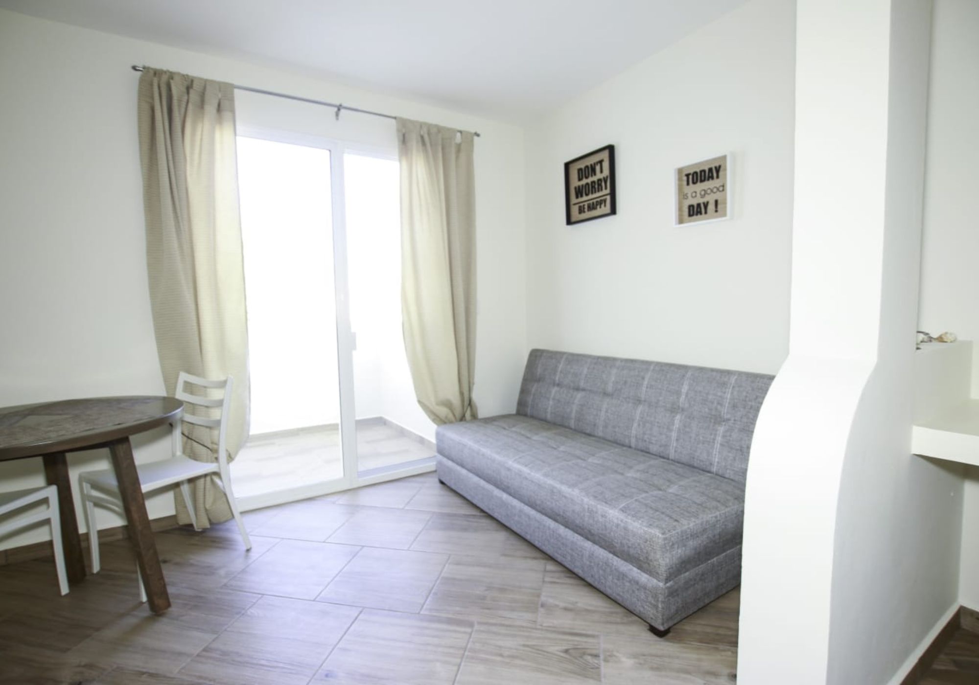 Hotel en operaci&oacute;n, a unos minutos de la playa, en venta Playa del Carmen.