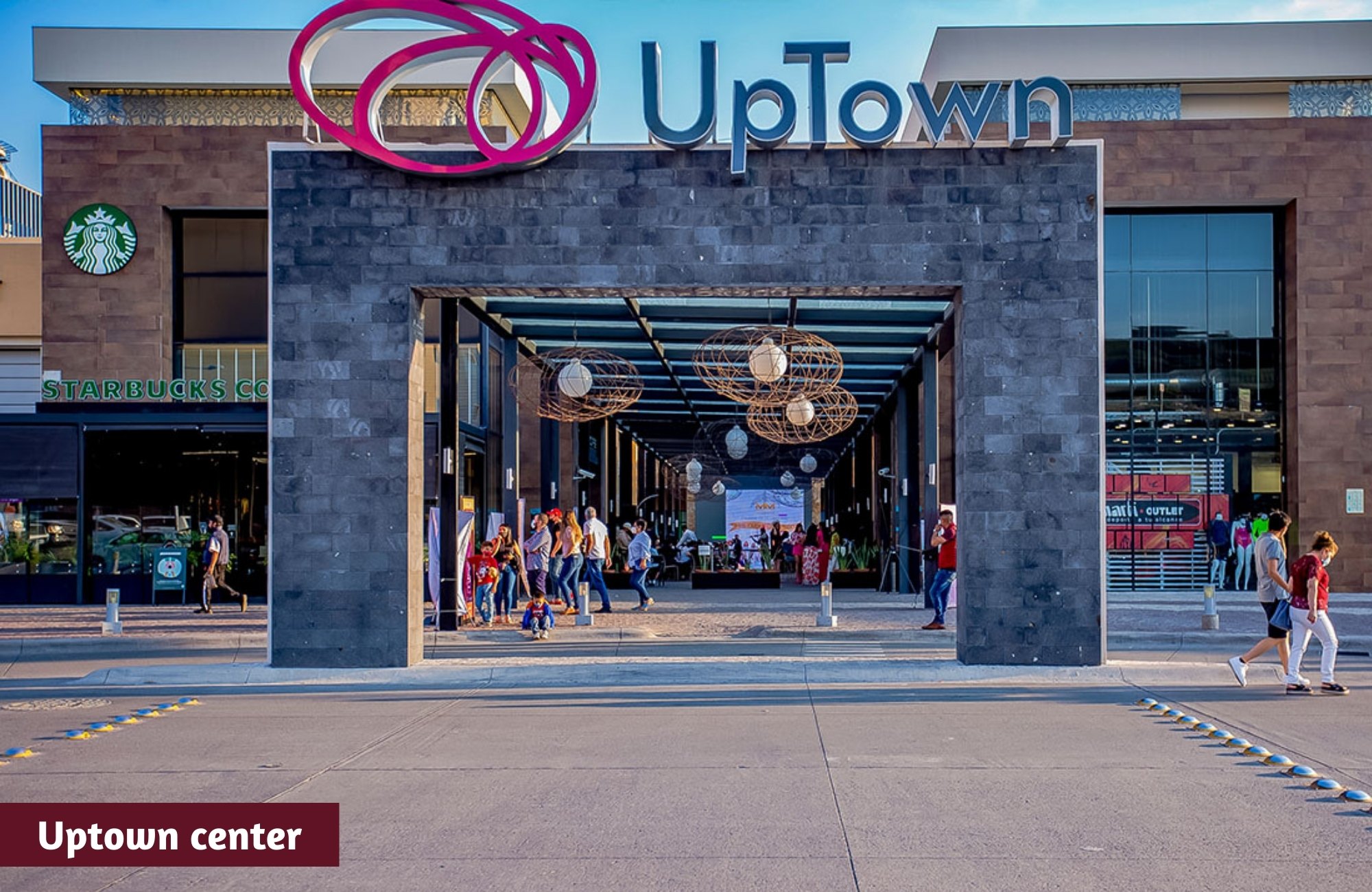 Macrolote de 5,745 m2 uso mixto, en zona comercial, en venta Quer&eacute;taro.