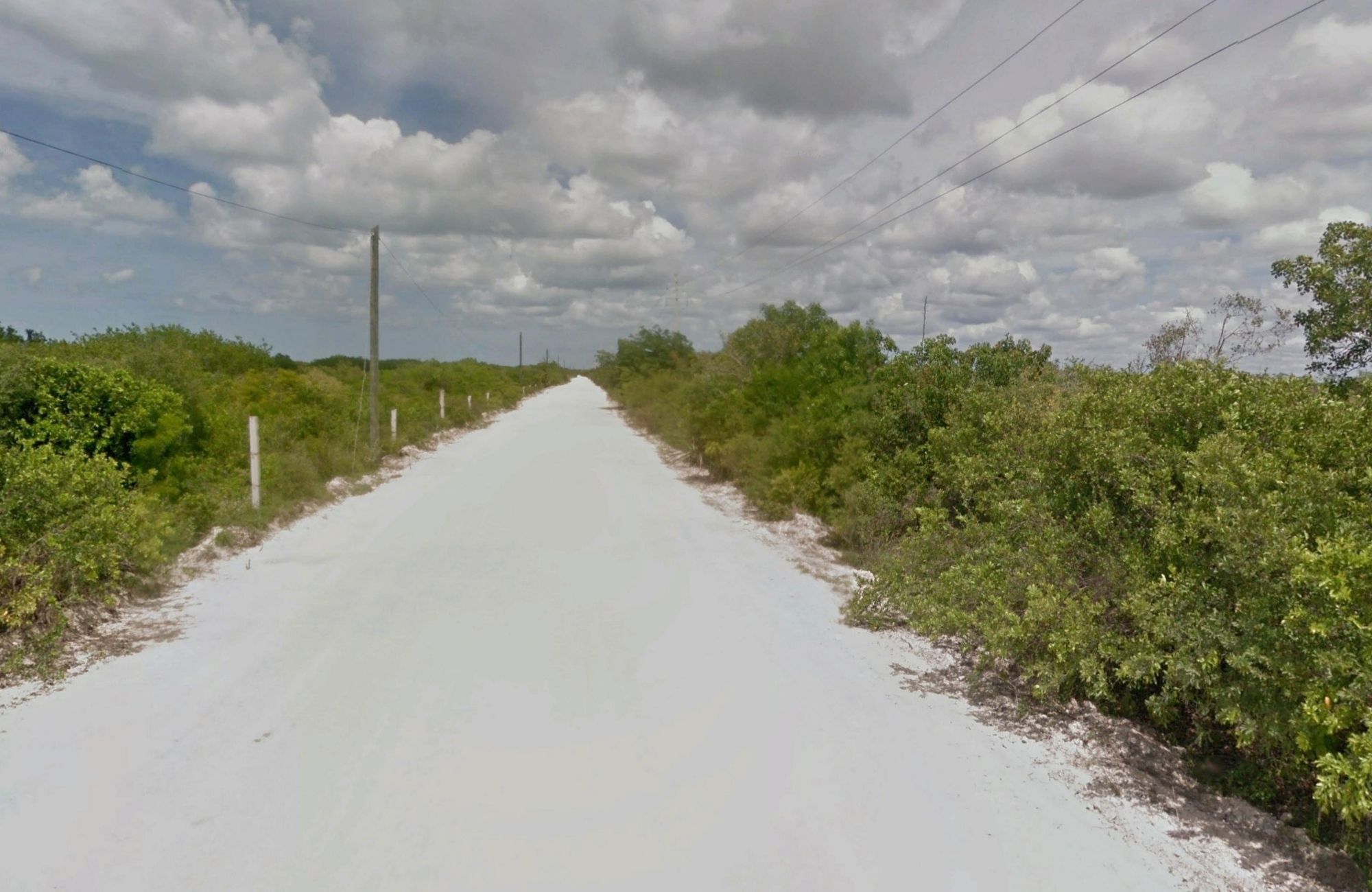 Lote frente al mar de 51,961 m2, multifamiliar, en venta Yucatan.