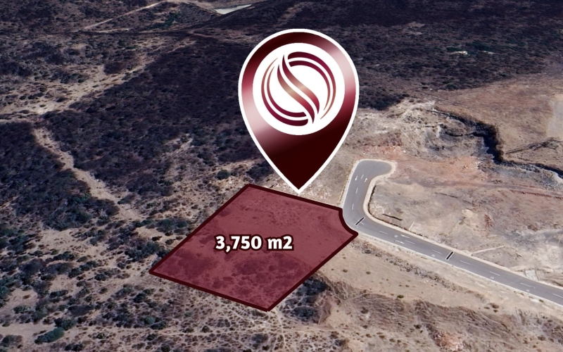 Macrolote uso mixto de 3,750 m2 en venta, en la entrada de Juriquilla.