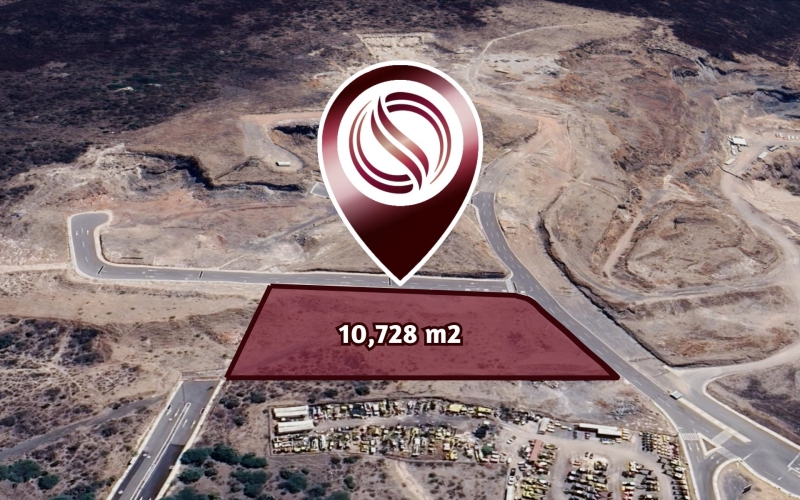 Macrolote uso mixto de 10,728 m2 en venta, en la entrada de Juriquilla.