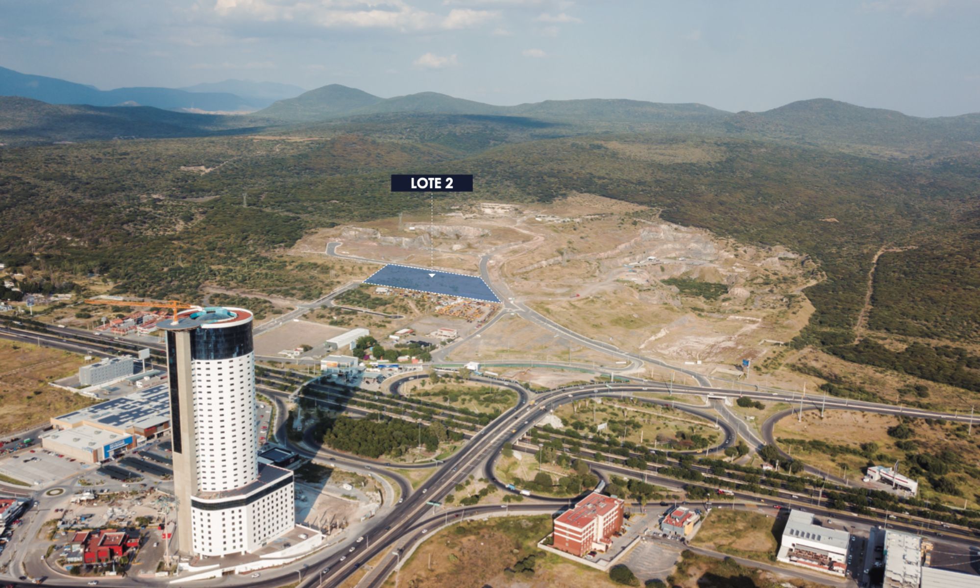 Macrolote de 6,785 m2 uso mixto, en zona comercial, en venta Quer&eacute;taro.