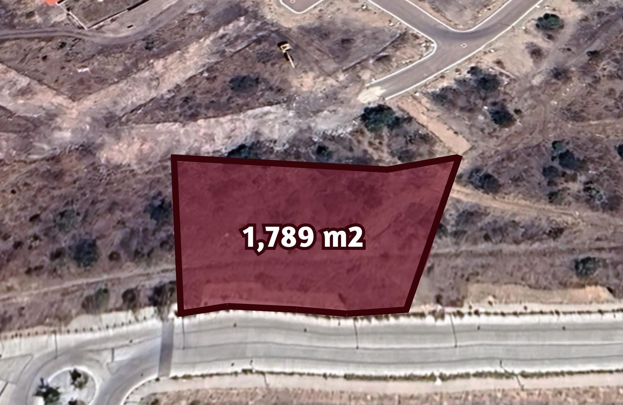 Macrolote mixto de 2,600 m2 en desarrollo urbano vertical, venta Quer&eacute;taro.