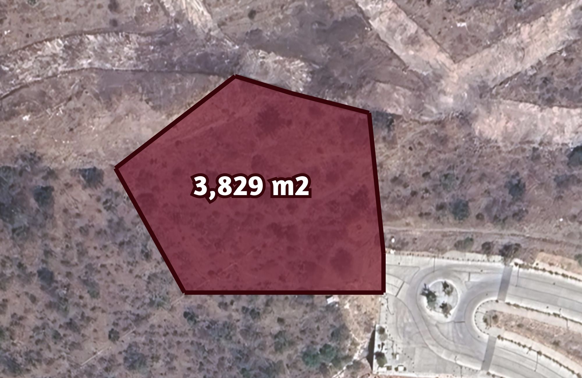 Macrolote mixto de 5,327 m2 en desarrollo urbano vertical, venta Quer&eacute;taro.