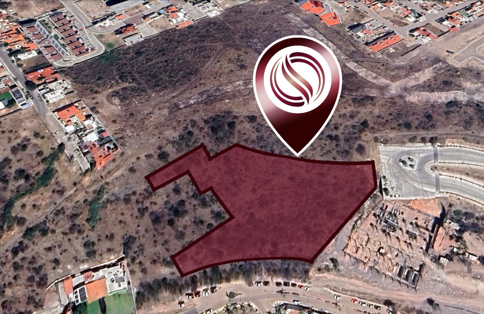 Macrolote mixto de 10,040 m2 en desarrollo urbano vertical, venta Quer&eacute;taro.