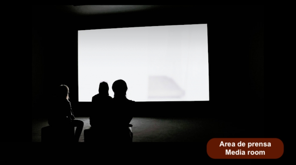 Local comercial en moderno edificio a la venta en Tulum