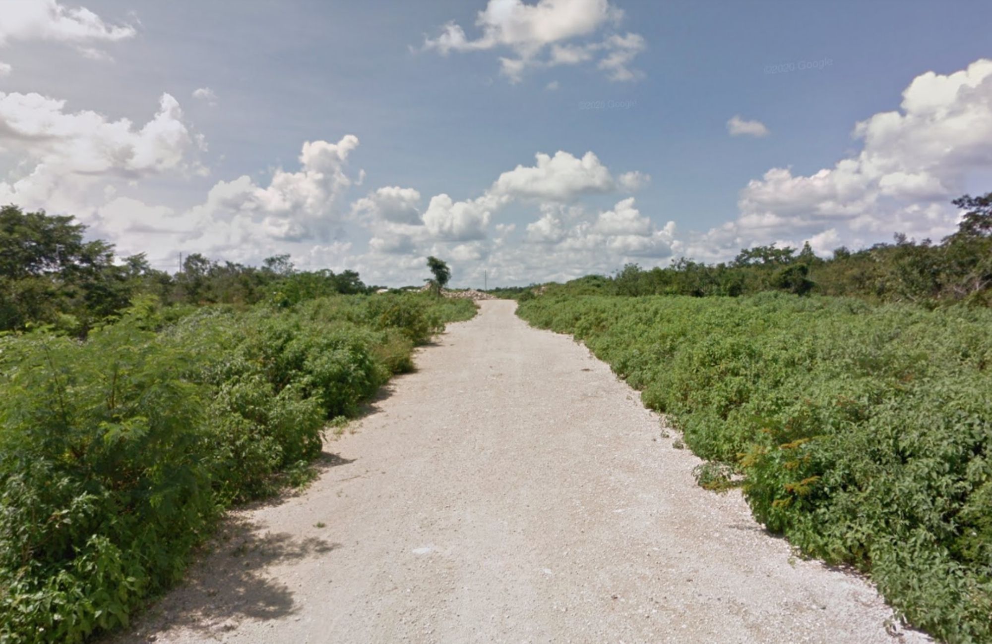 Macrolote de 233,650 m2 por fraccionamiento X Corazon, Valladolid.