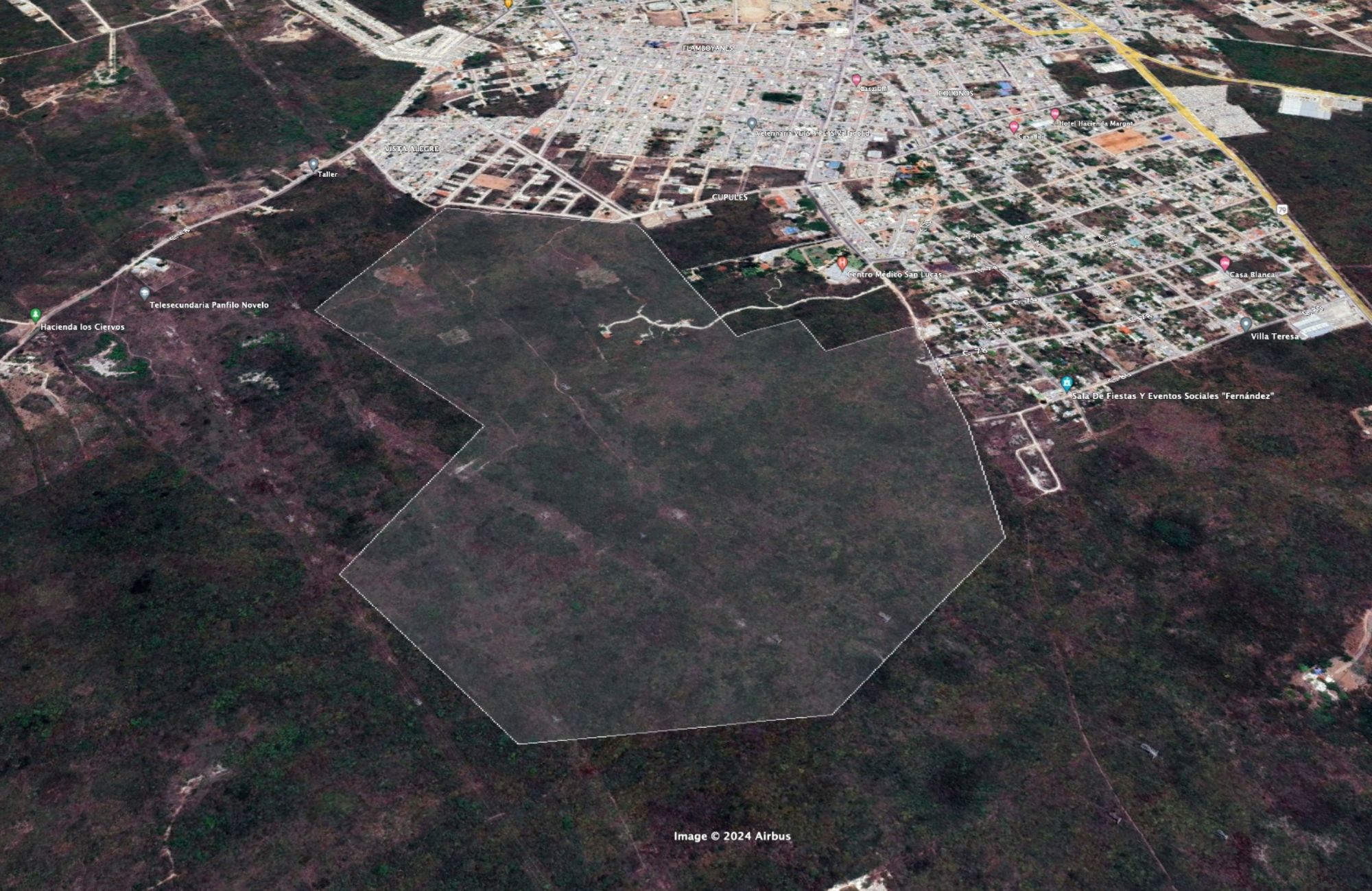 Macrolote de 229,053 m2 por fraccionamiento X Corazon, Valladolid.