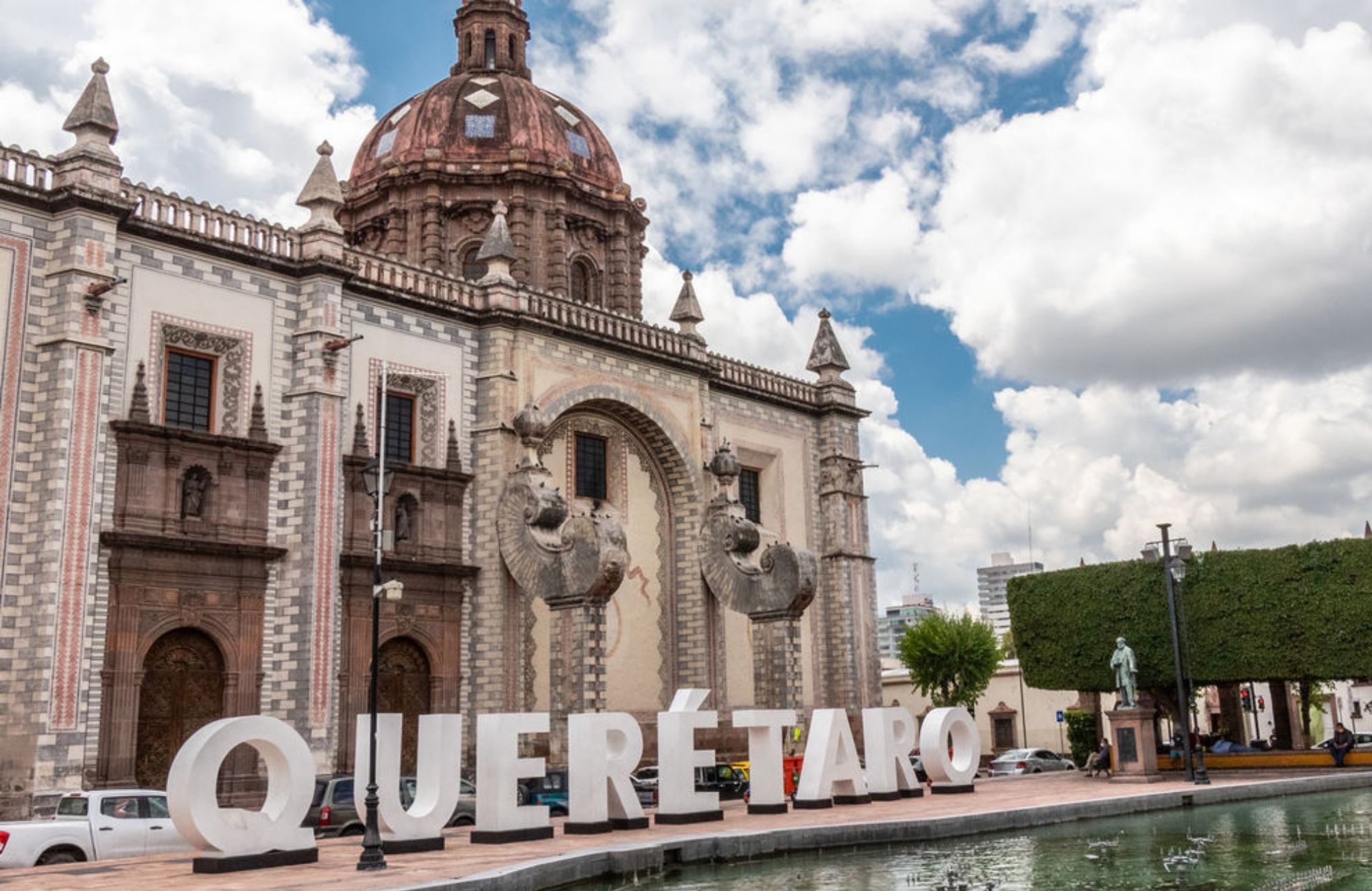 Macrolote habitacional de 3,177 m2 en venta, Jurica, Quer&eacute;taro.