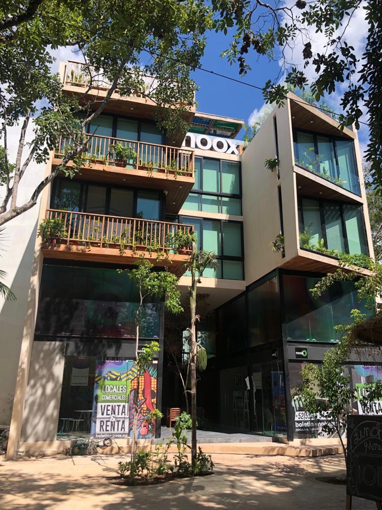 Local comercial en venta, area comercial de Aldea Zama, Tulum.