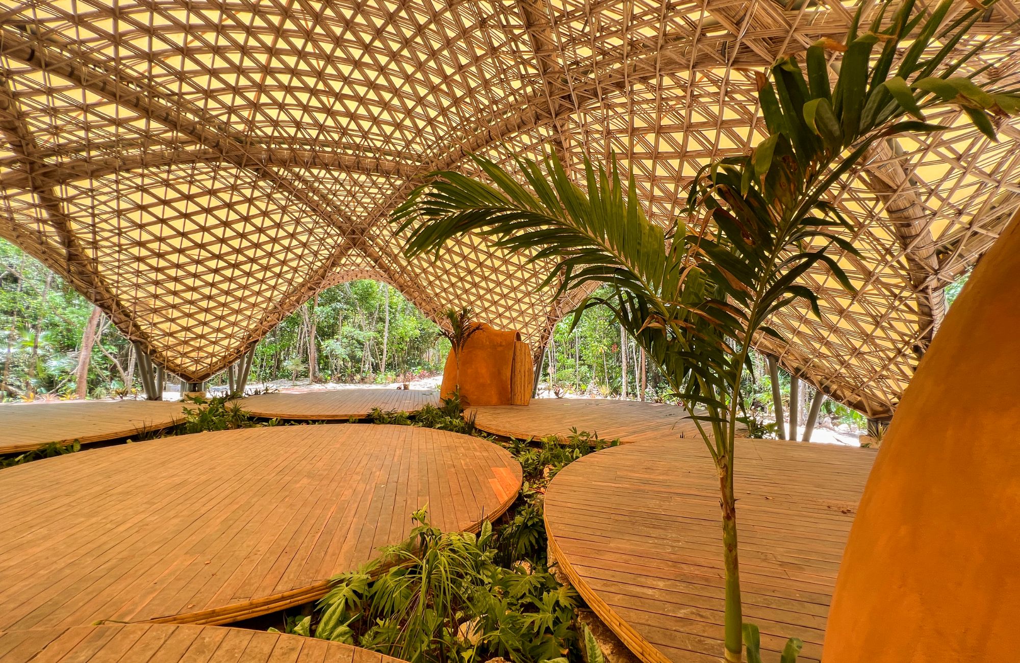 Macrolote premium de 1,788 m2, en residencial privado, en venta Tulum.