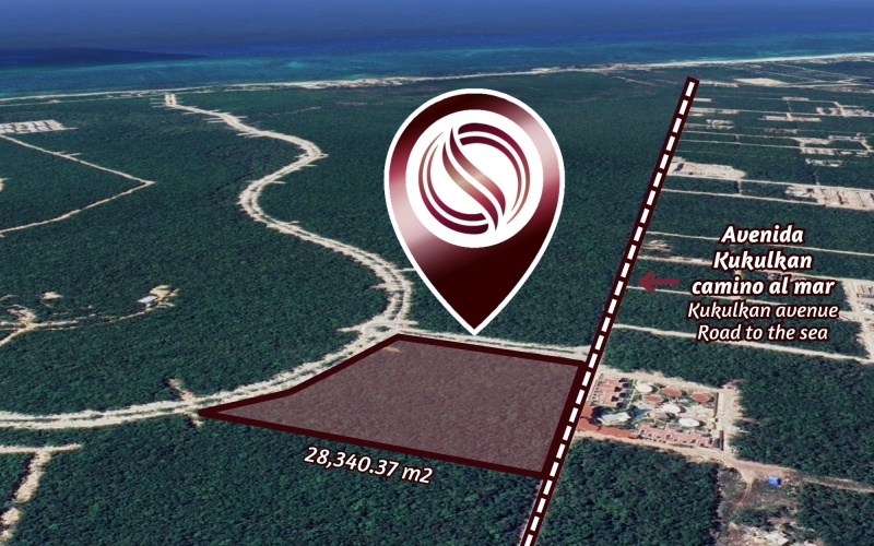 Terreno multifamiliar de 28,340 m2 a minutos del mar, en venta Aldea Zama Tulum.