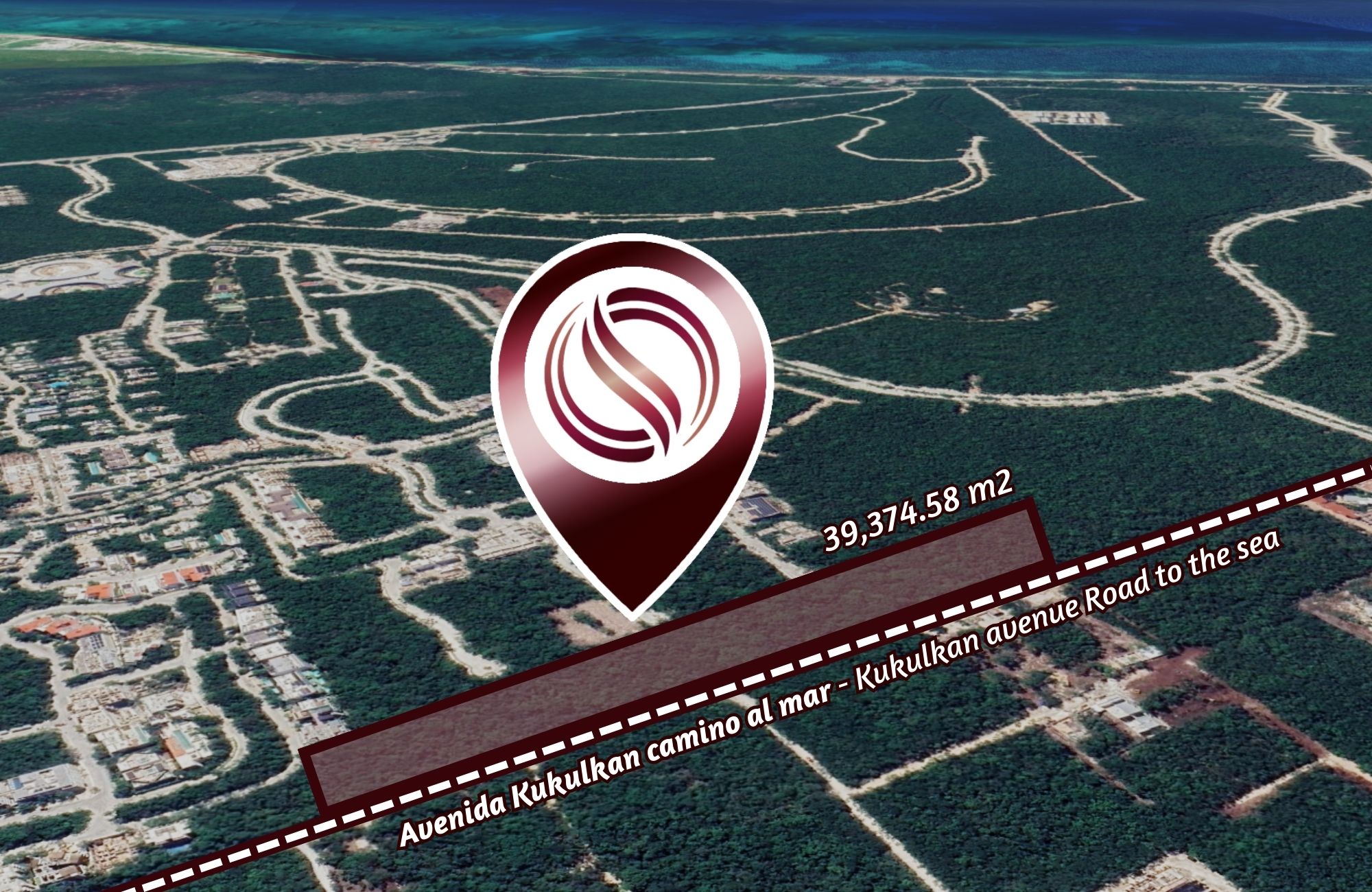 Terreno multifamiliar de 42,455 m2 a minutos del mar, en venta Aldea Zama Tulum.