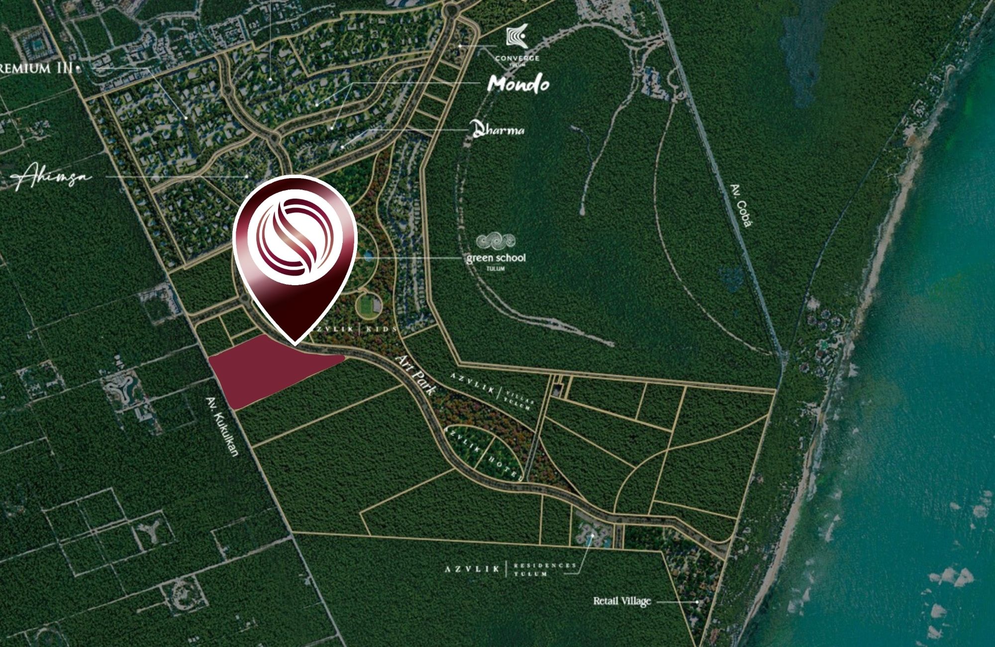 Terreno multifamiliar de 50,000 m2 a minutos del mar, en venta Aldea Zama Tulum.