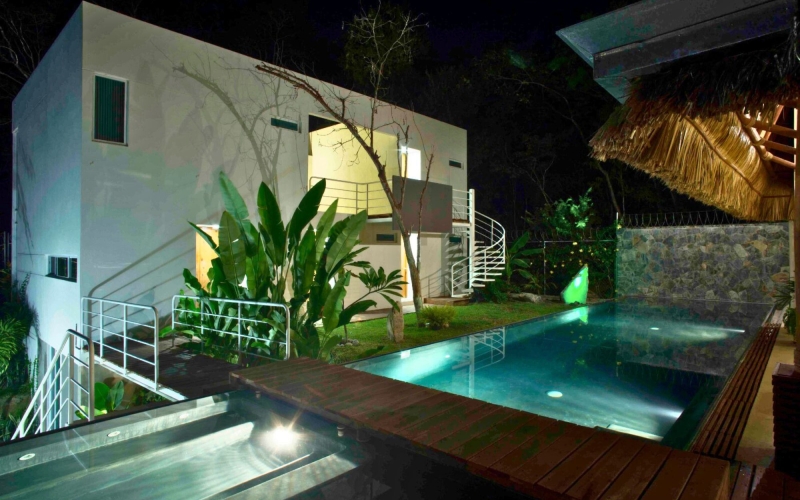 Boutique hotel with 6 bedrooms and private pool, for sale in Sector O, Huatulco.