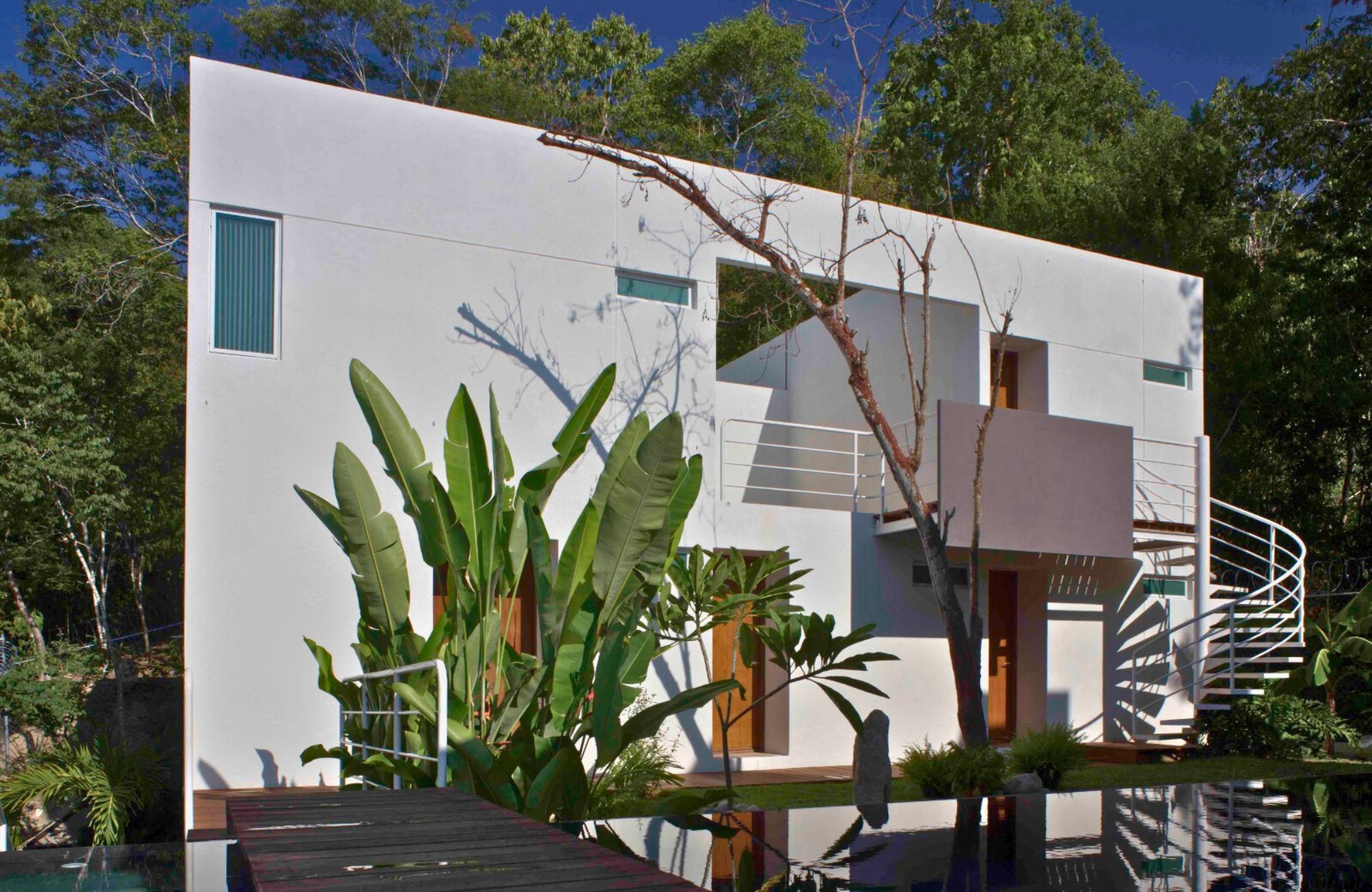 Boutique hotel with 6 bedrooms and private pool, for sale in Sector O, Huatulco.