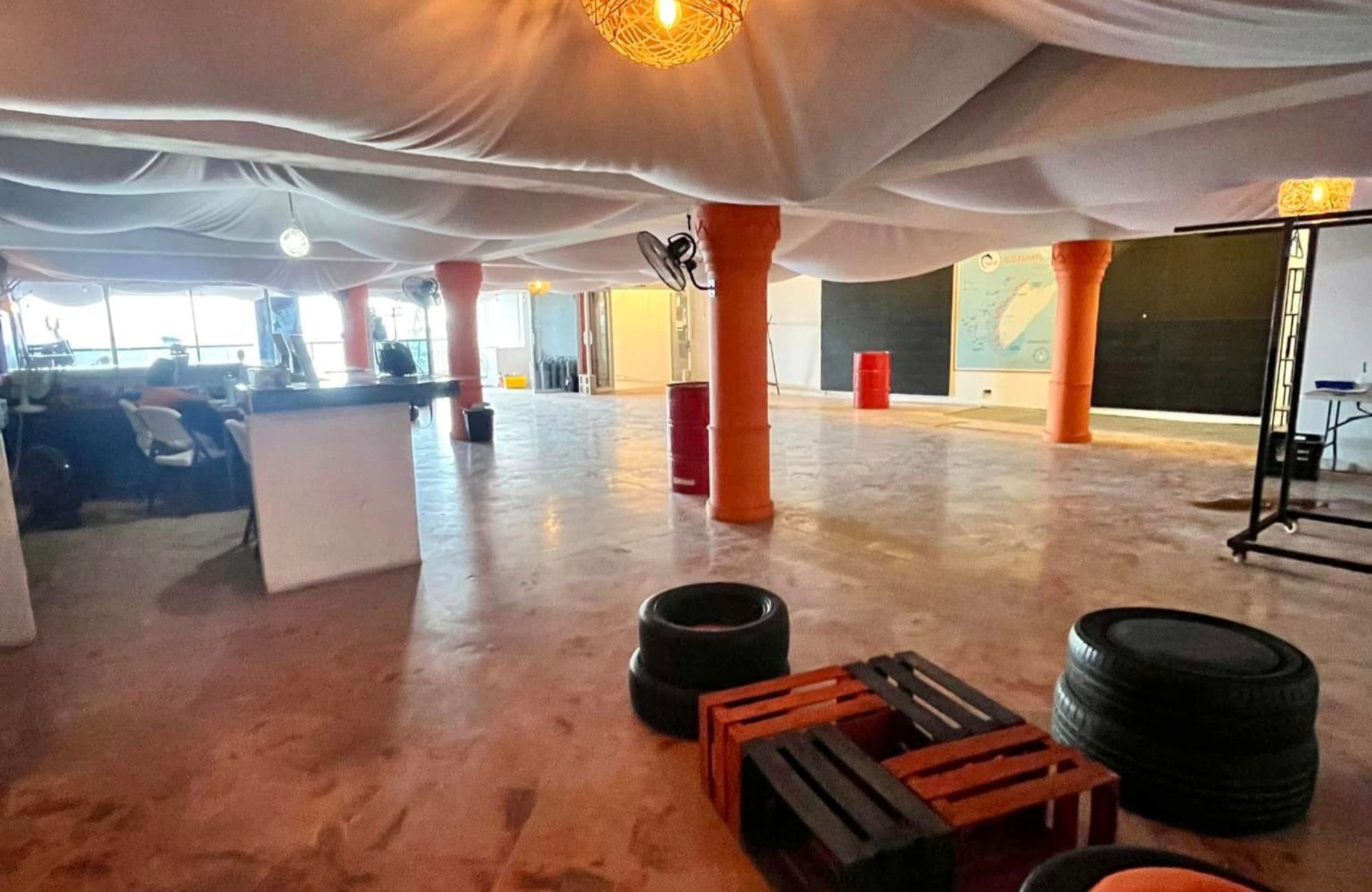 Local comercial en renta con vista al mar sobre el malec&oacute;n, Centro, Cozumel