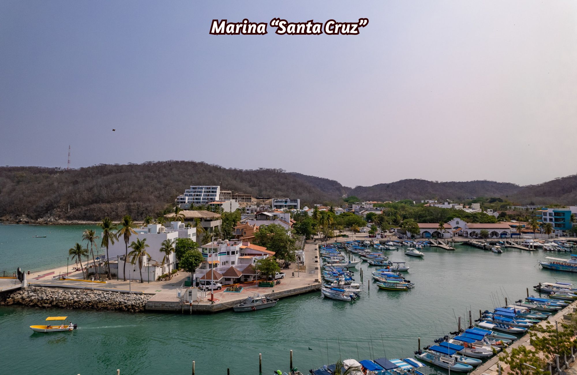 Terreno hotelero con vista al mar, cerca de la playa y la marina, en venta Huatulco.