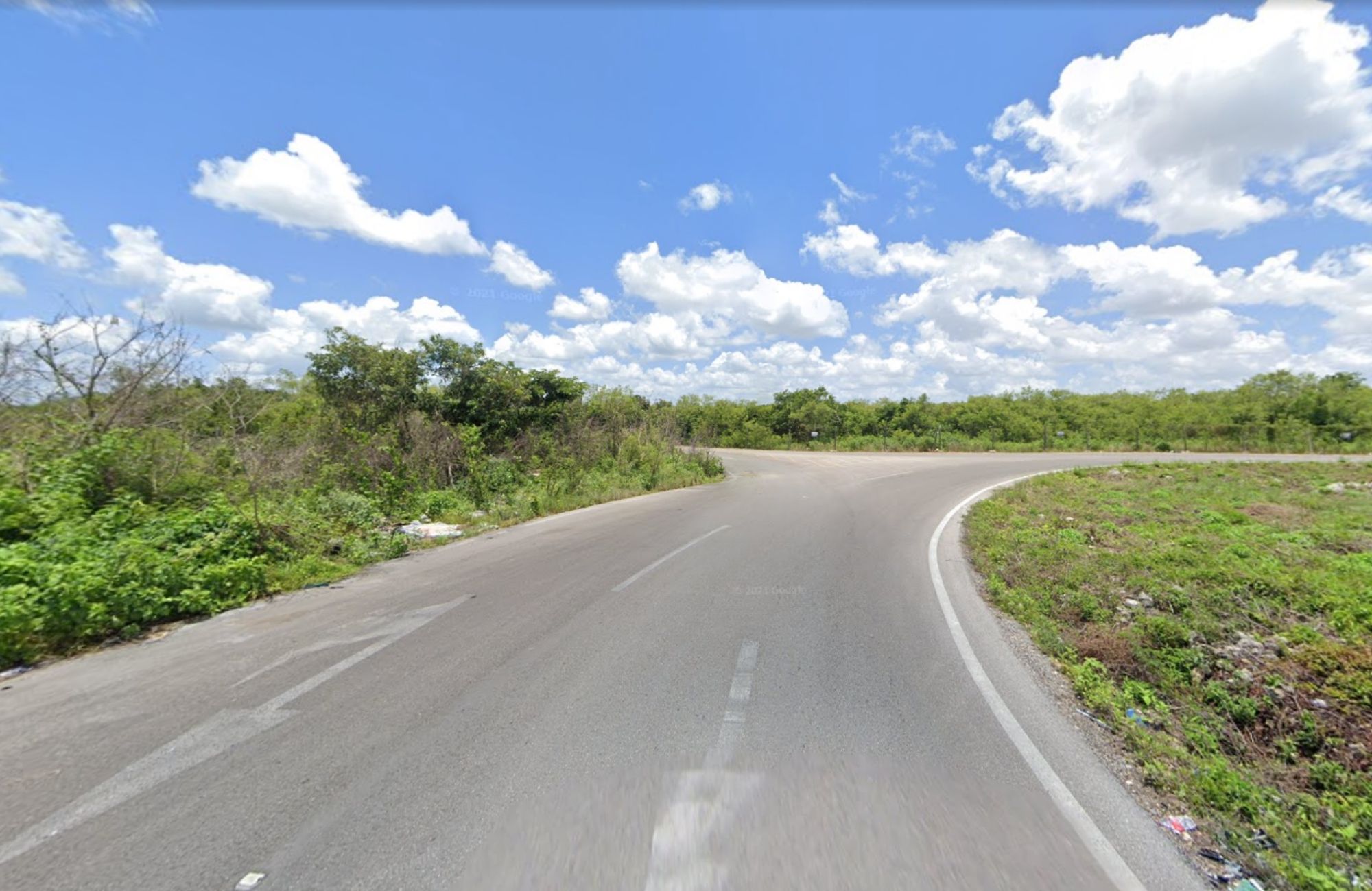 Terreno de 44,565 m2 en venta para uso comercial, al sur de M&eacute;rida.