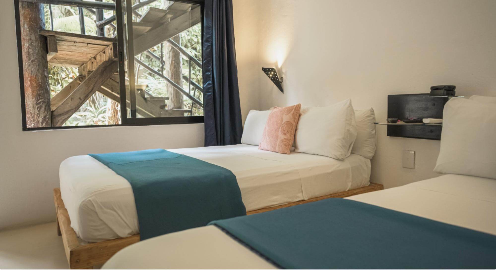 Encantador Hotel Boutique con alberca en Venta, Zona Centro, Playa del Carmen.