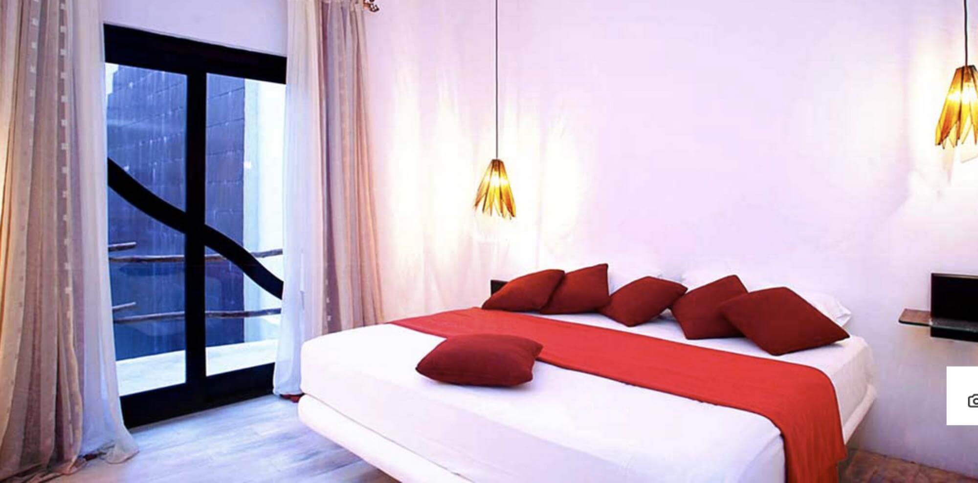 Encantador Hotel Boutique con alberca en Venta, Zona Centro, Playa del Carmen.