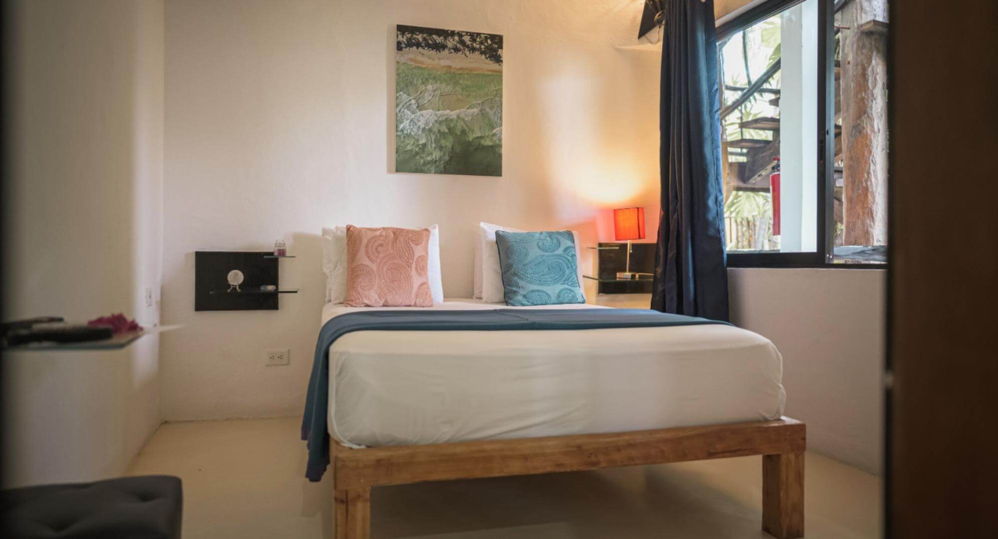 Encantador Hotel Boutique con alberca en Venta, Zona Centro, Playa del Carmen.