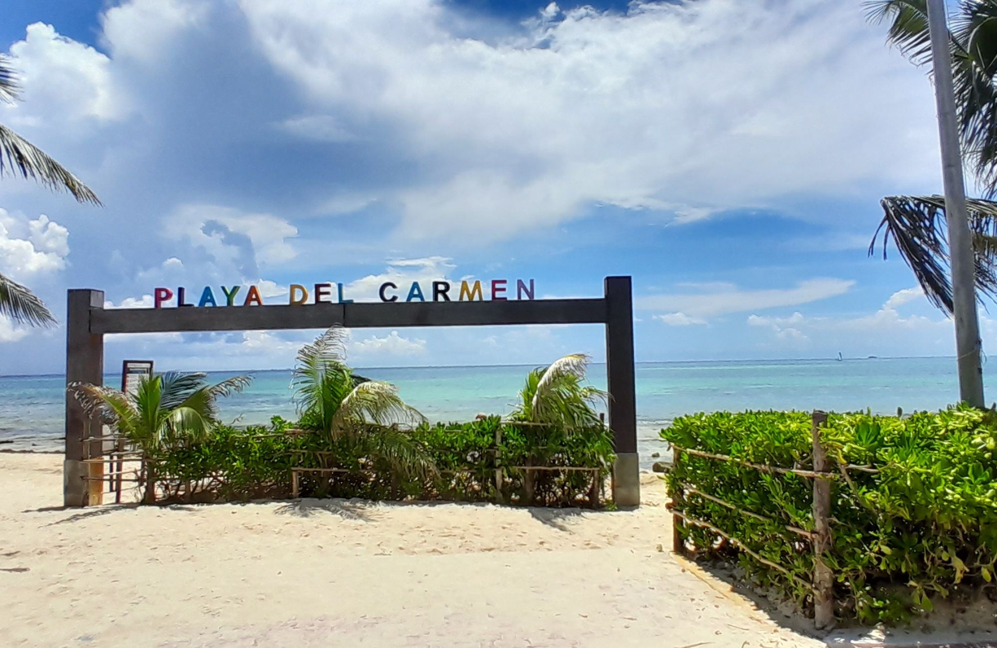 Terreno frente a la playa, uso hotelero, en venta, Punta esmeralda, Playa del Carmen.
