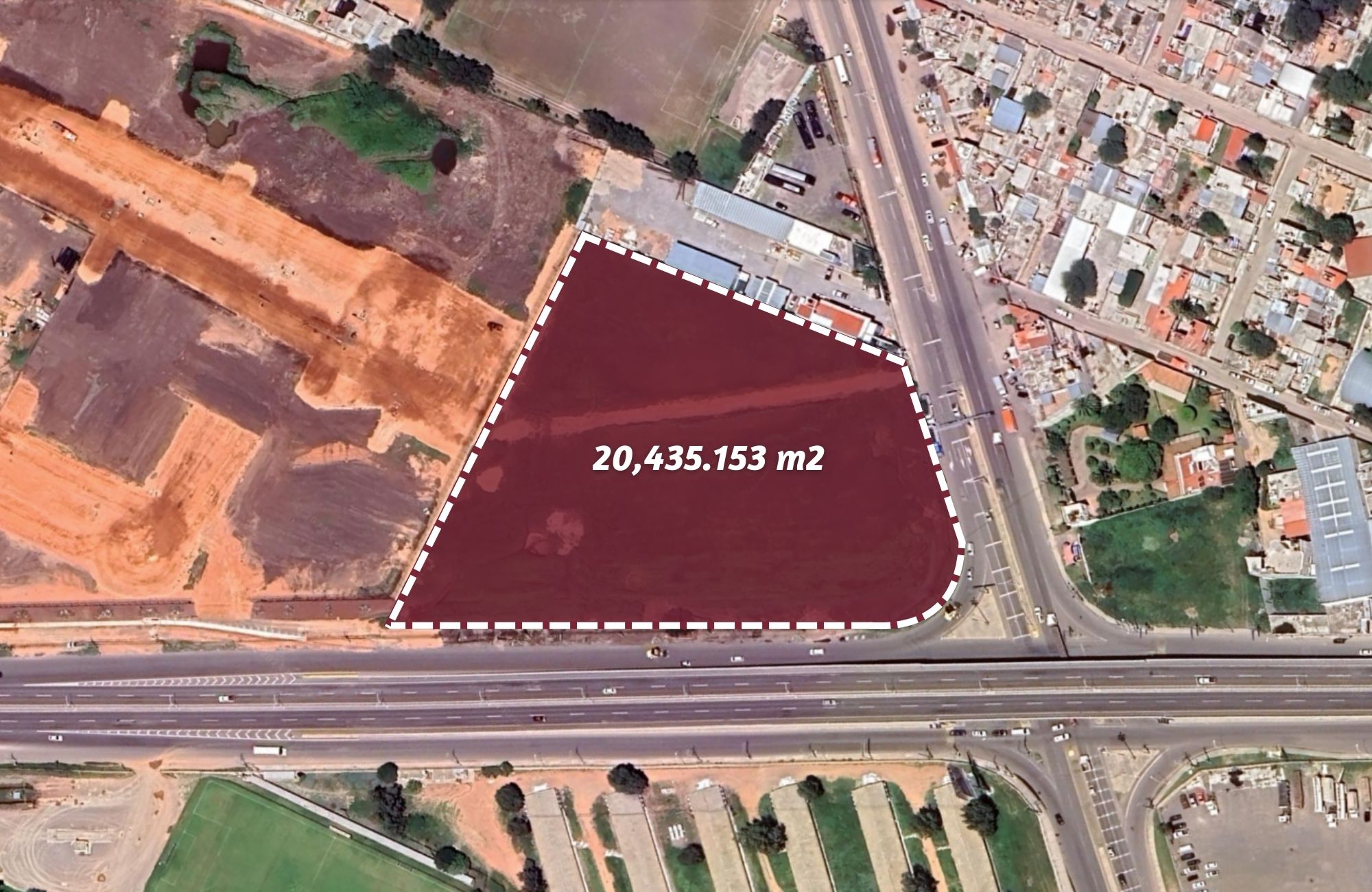 Macrolote Comercial en zona industrial, en venta, a un lado del Aeropuerto de Quer&eacute;taro.