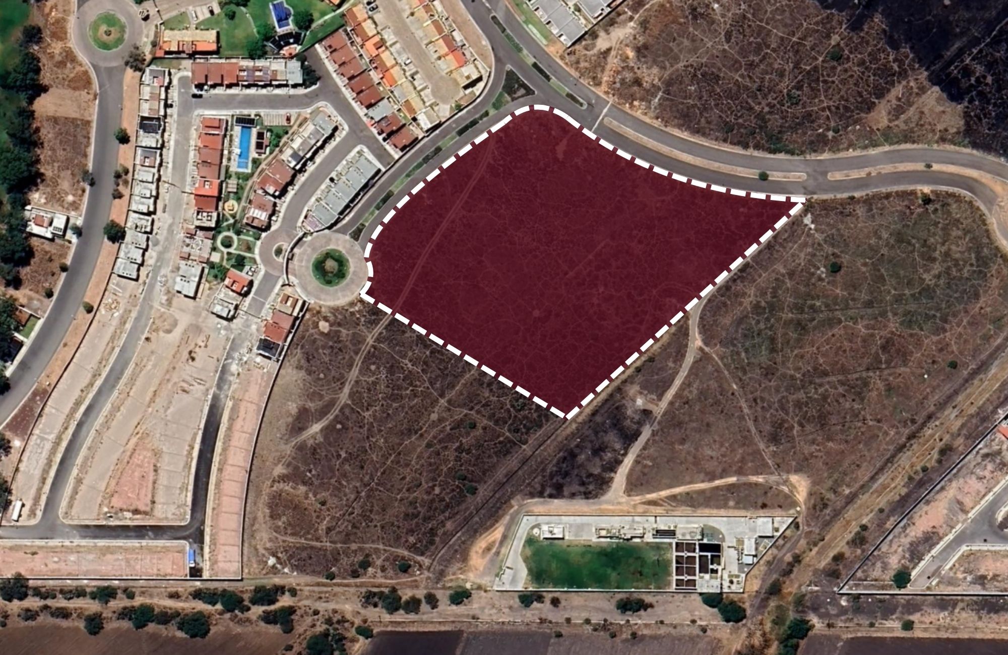 Lote de 13,854 m&sup2; en comunidad cerrada con campo de golf, en venta, San Miguel de Allende.