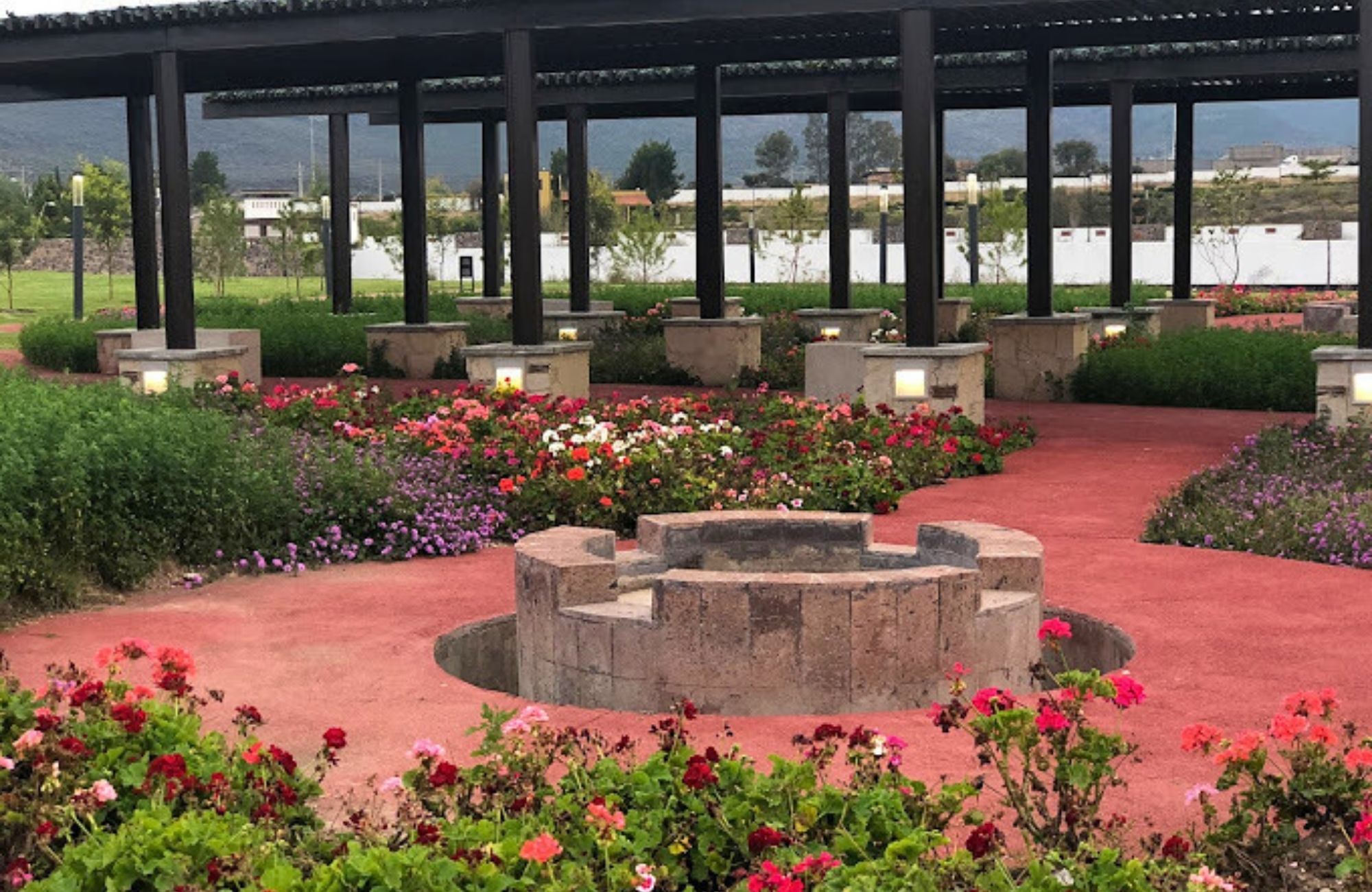 Lote de 13,854 m&sup2; en comunidad cerrada con campo de golf, en venta, San Miguel de Allende.