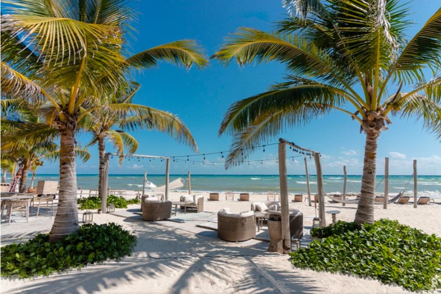 Terreno condominal, en residencial, con campo de golf, venta Playa del Carmen