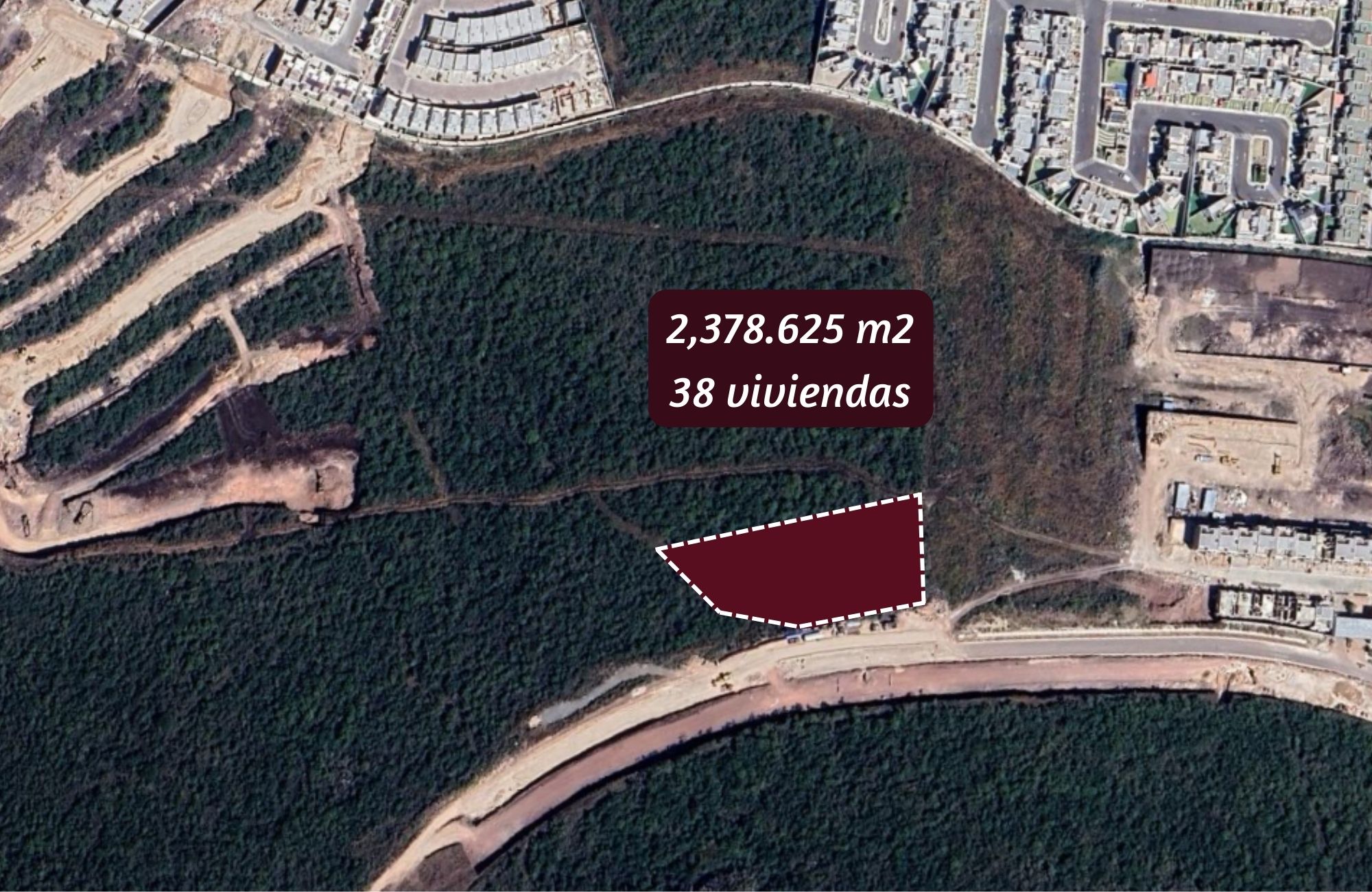 Lote dentro de comunidad de lujo en El Marqu&eacute;s, Quer&eacute;taro, ideal para comercio.