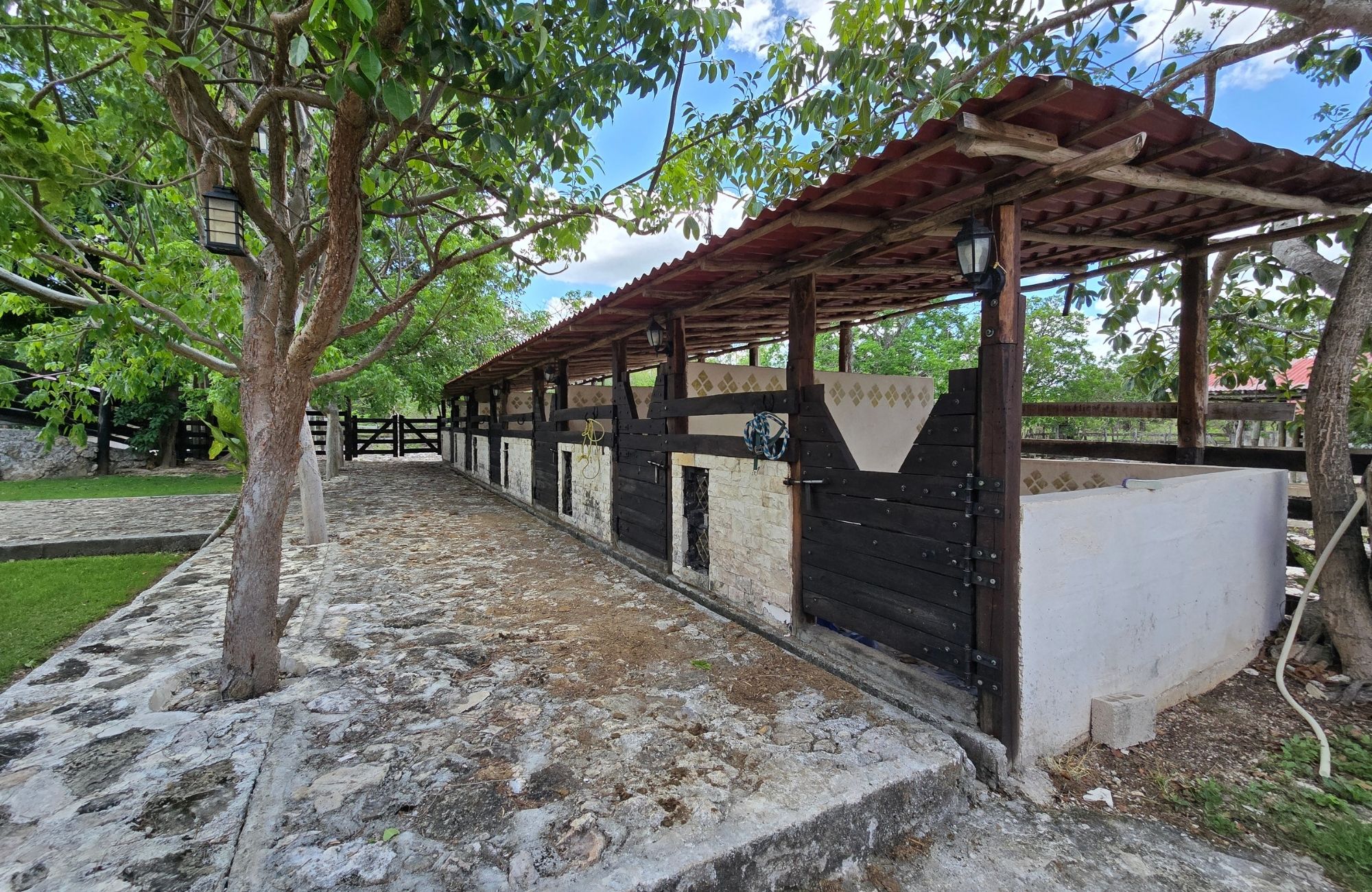 98-Hectare Ranch with Boutique Hotel and Amenities for Sale, Panab&aacute;, Yucat&aacute;n
