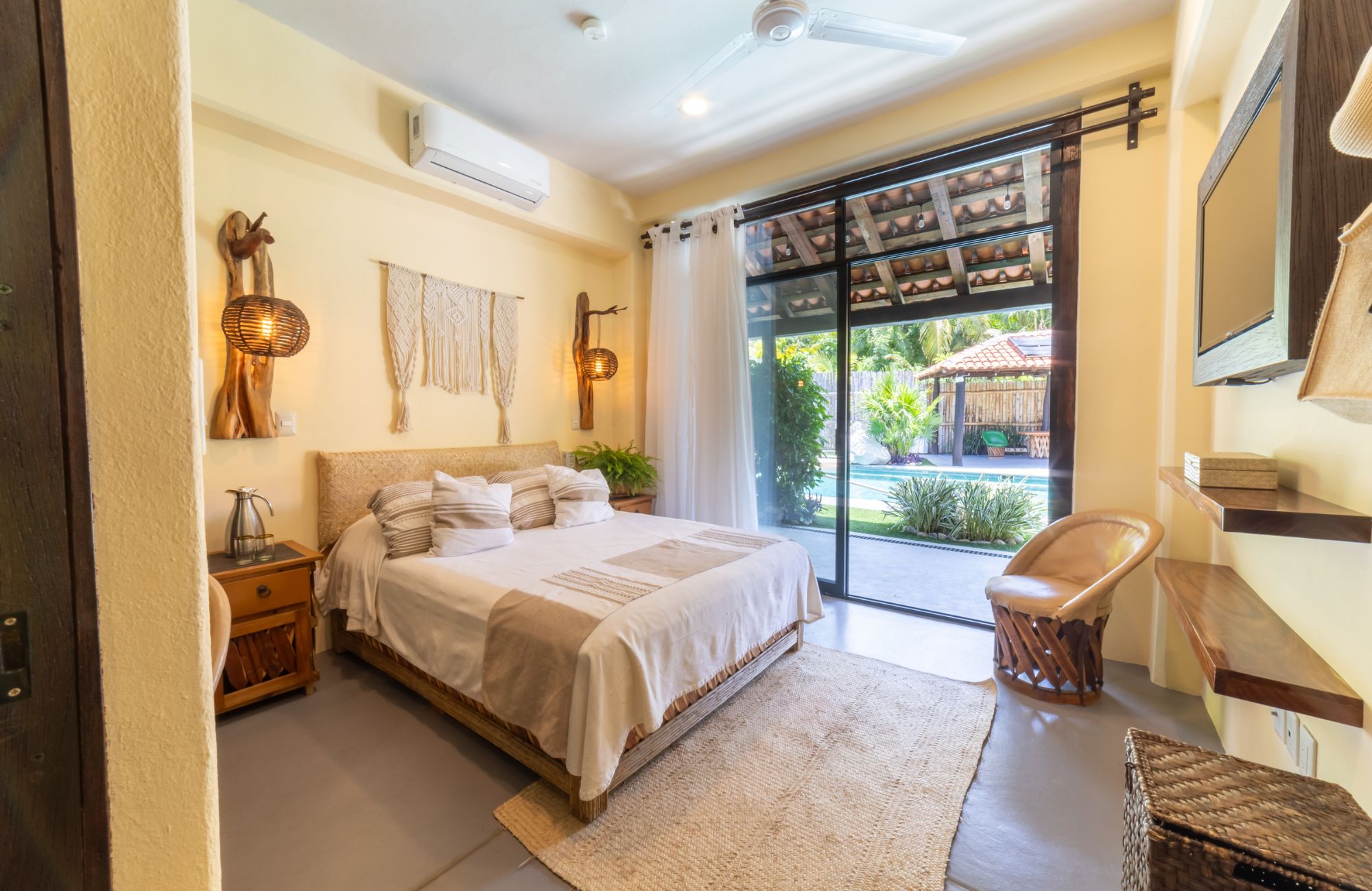 Hotel Boutique accesible a 300m del mar, en venta, La Bocana, Huatulco