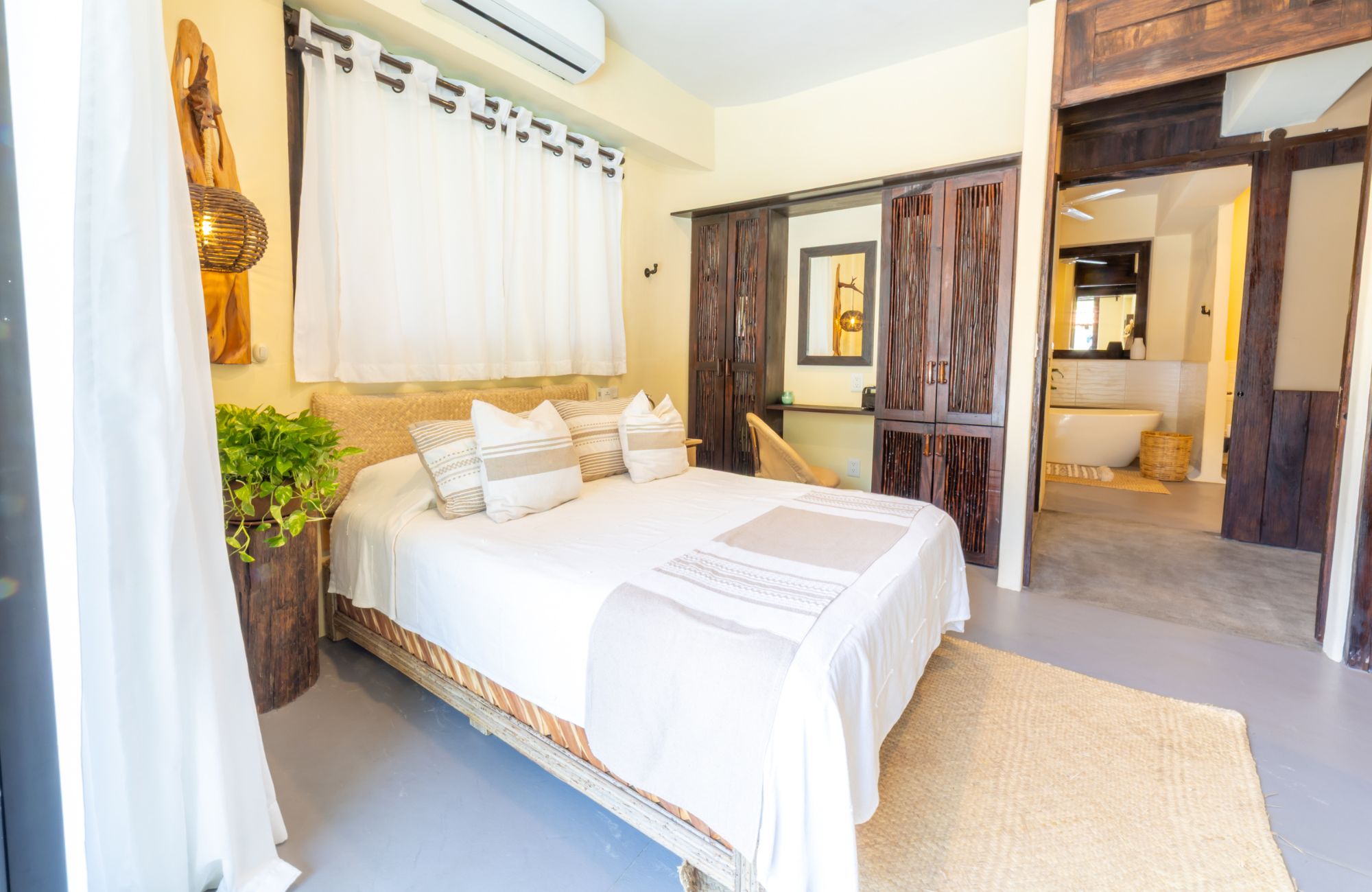 Hotel Boutique accesible a 300m del mar, en venta, La Bocana, Huatulco