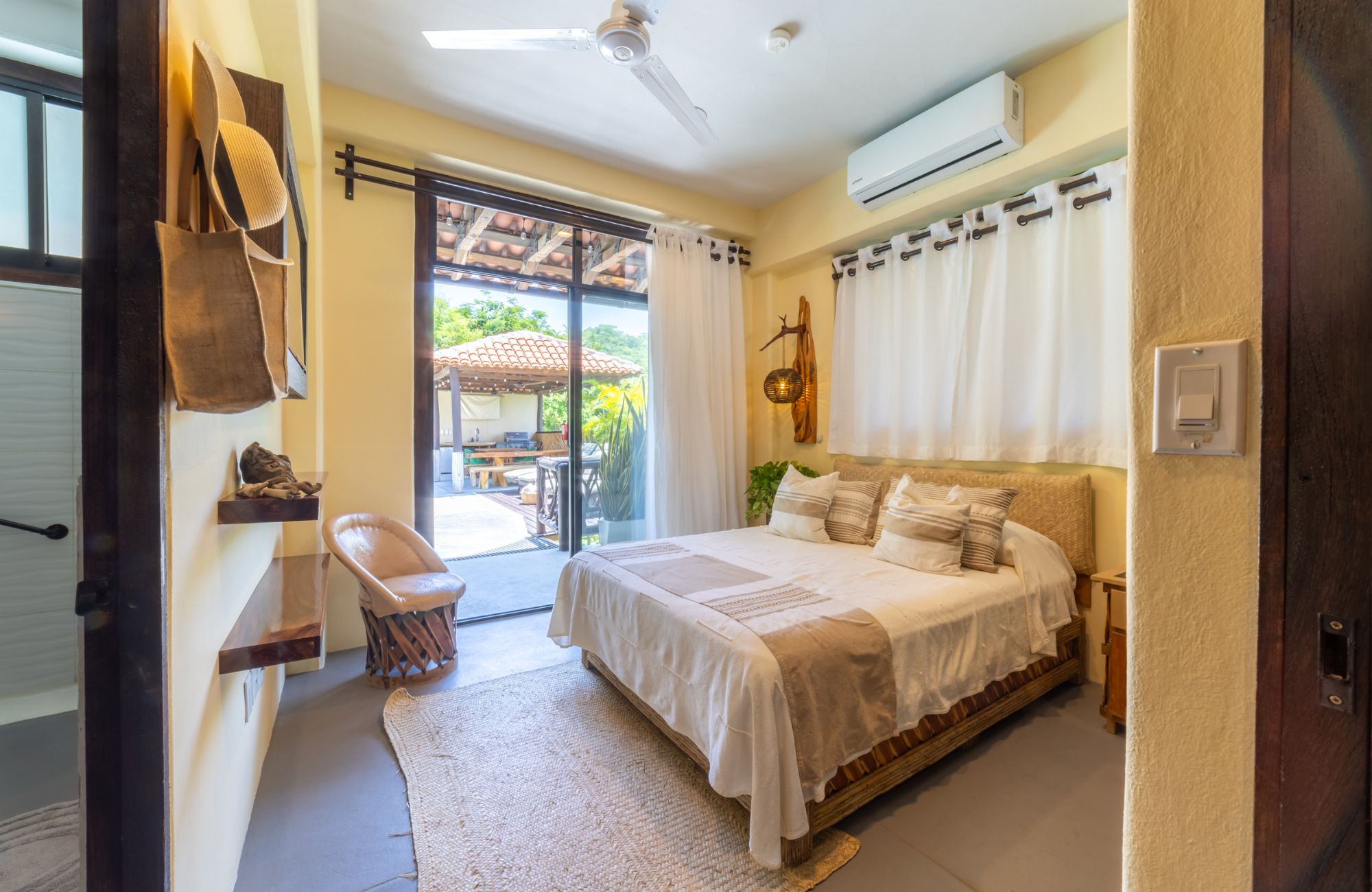 Hotel Boutique accesible a 300m del mar, en venta, La Bocana, Huatulco