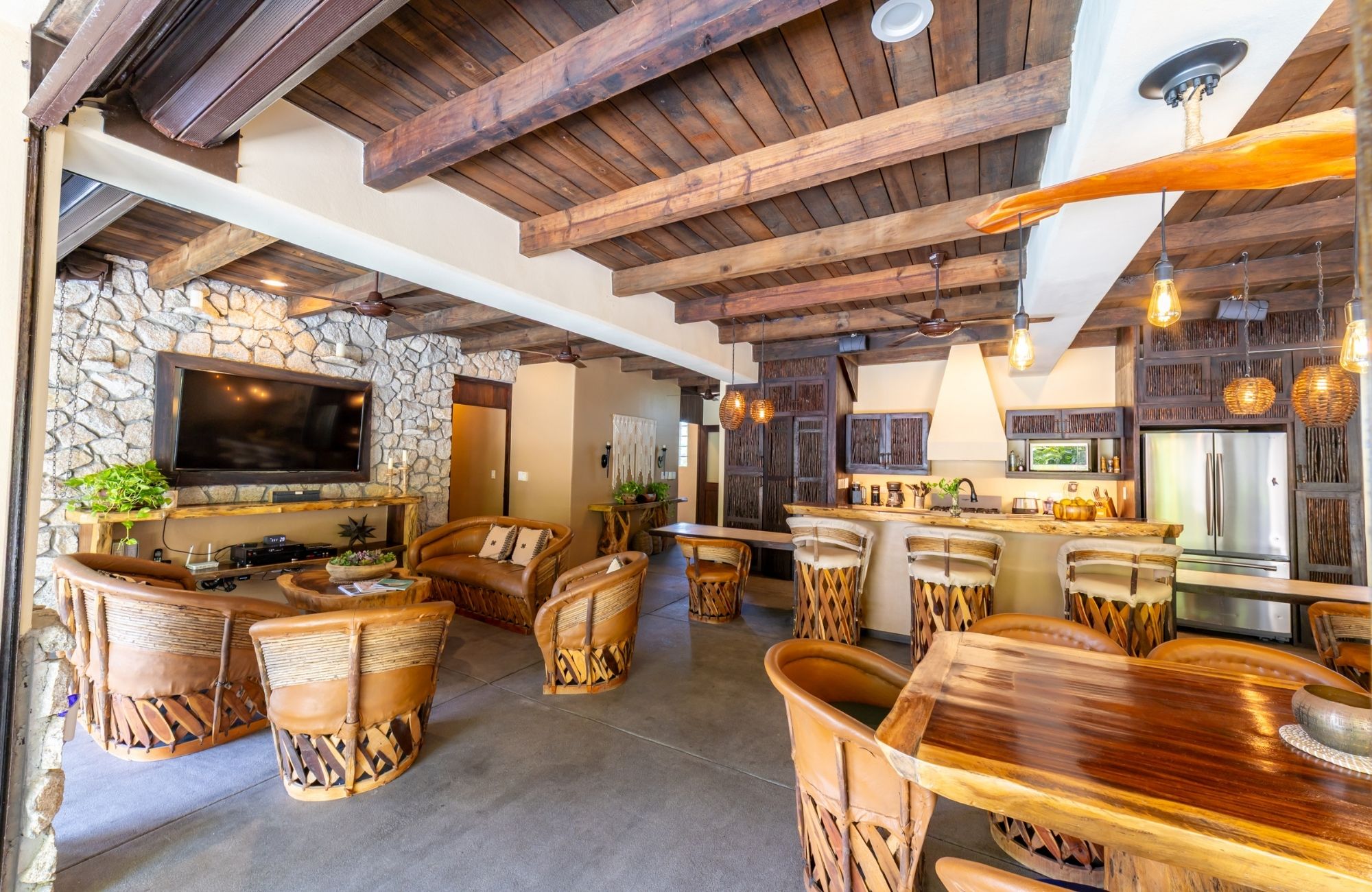 Hotel Boutique accesible a 300m del mar, en venta, La Bocana, Huatulco