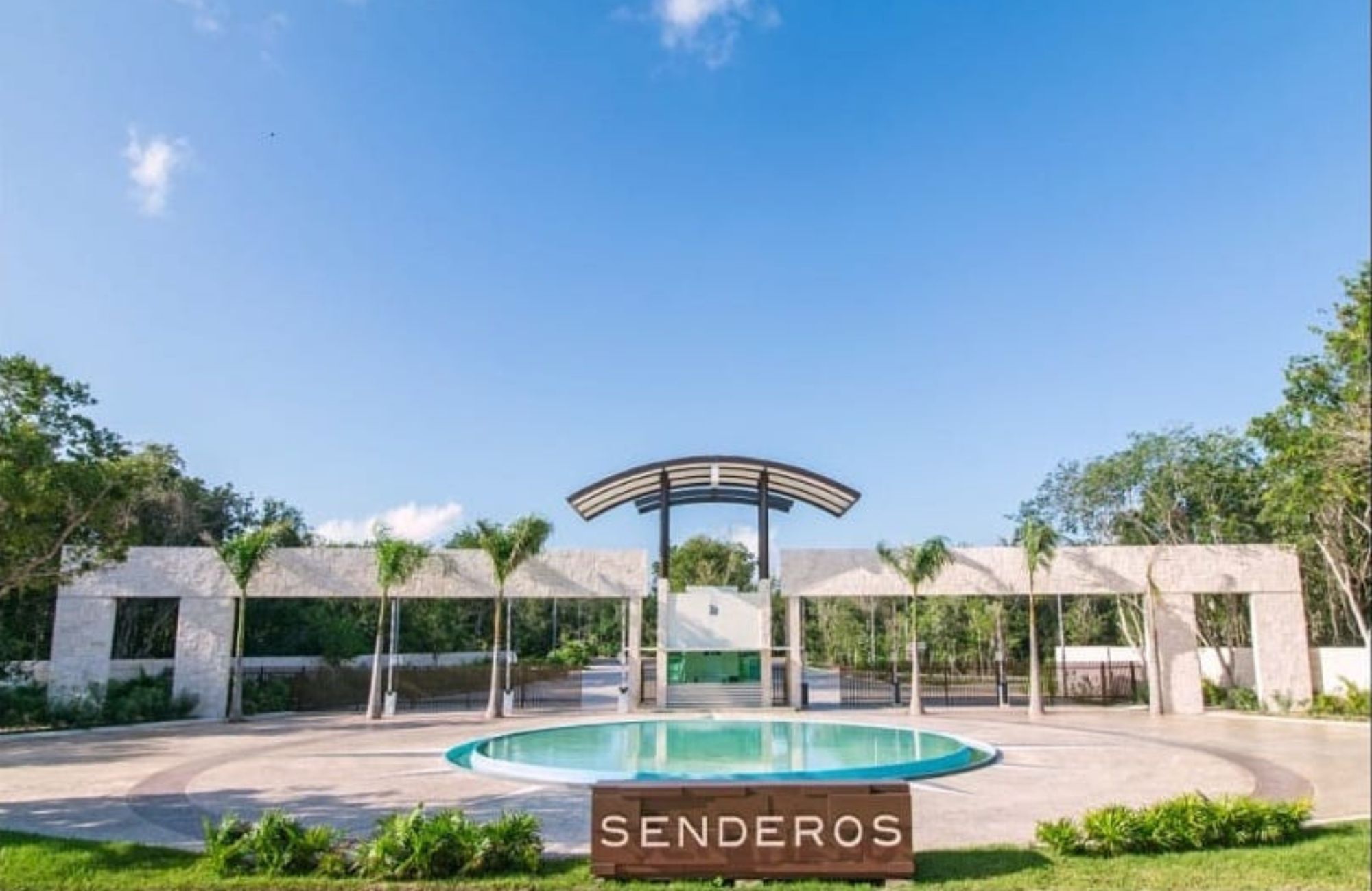 Terreno multifamiliar en Comunidad privada, en venta Playa del Carmen.