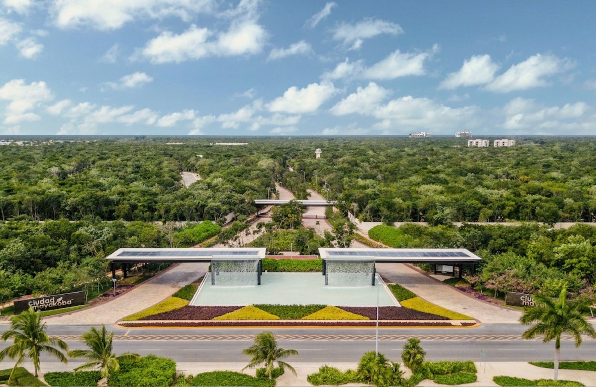 Lote multifamiliar en Comunidad privada, en venta Playa del Carmen.
