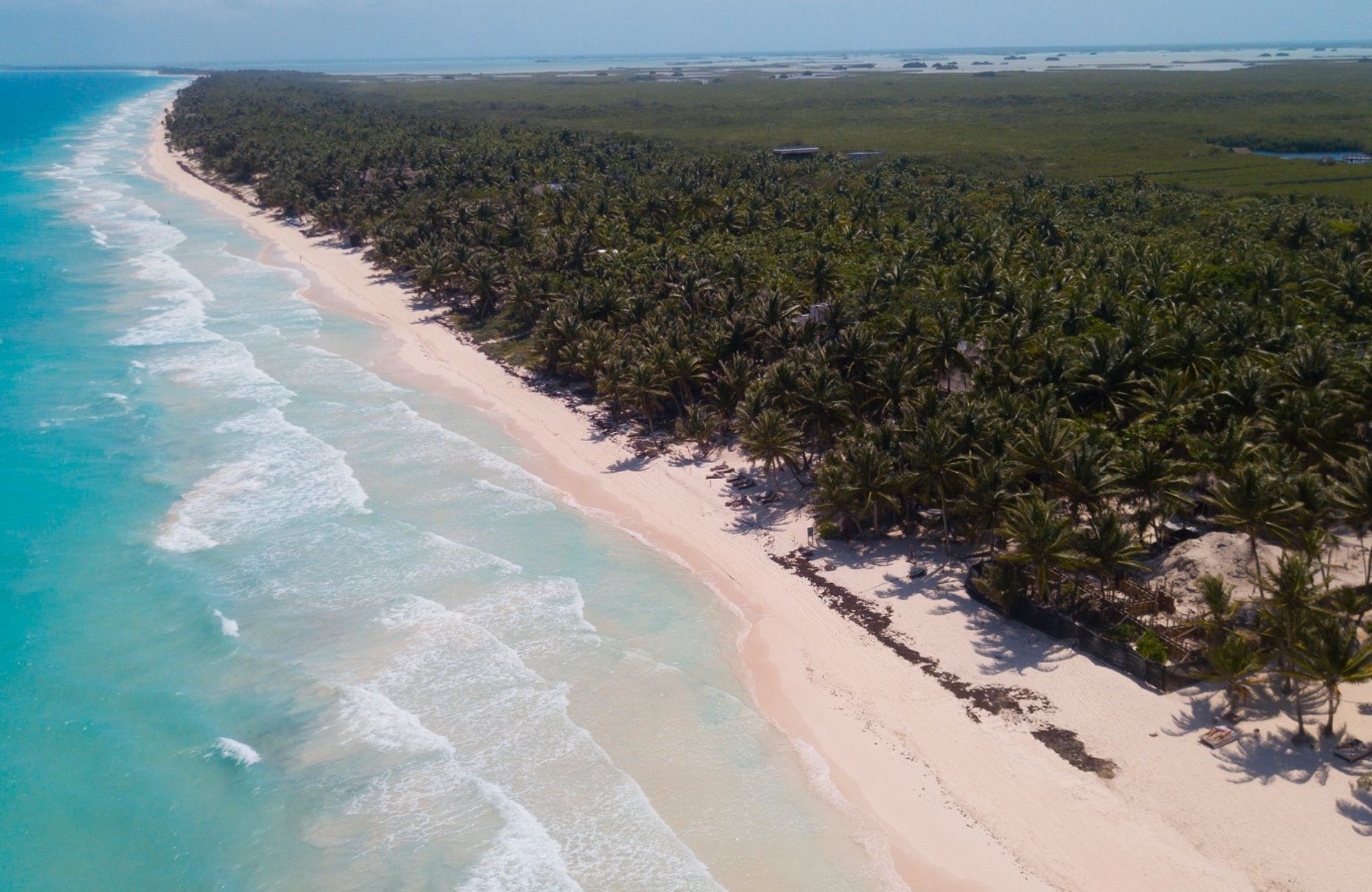 Land for a hotel use for sale in Tulum, community with green areaa, outdoor amenities, near Hotel Zo