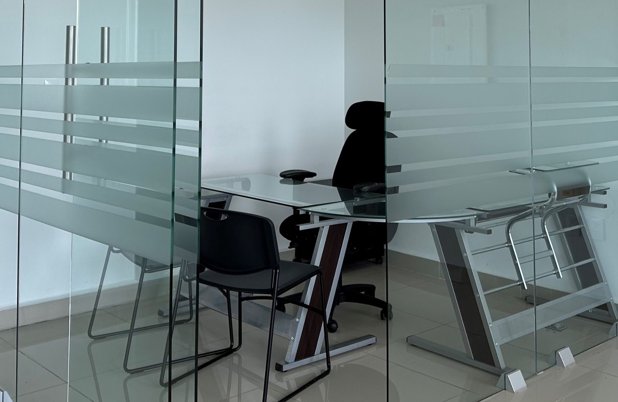 Oficina en plaza comercial, equipado, en venta, Altabrisa, M&eacute;rida, Yucat&aacute;n.