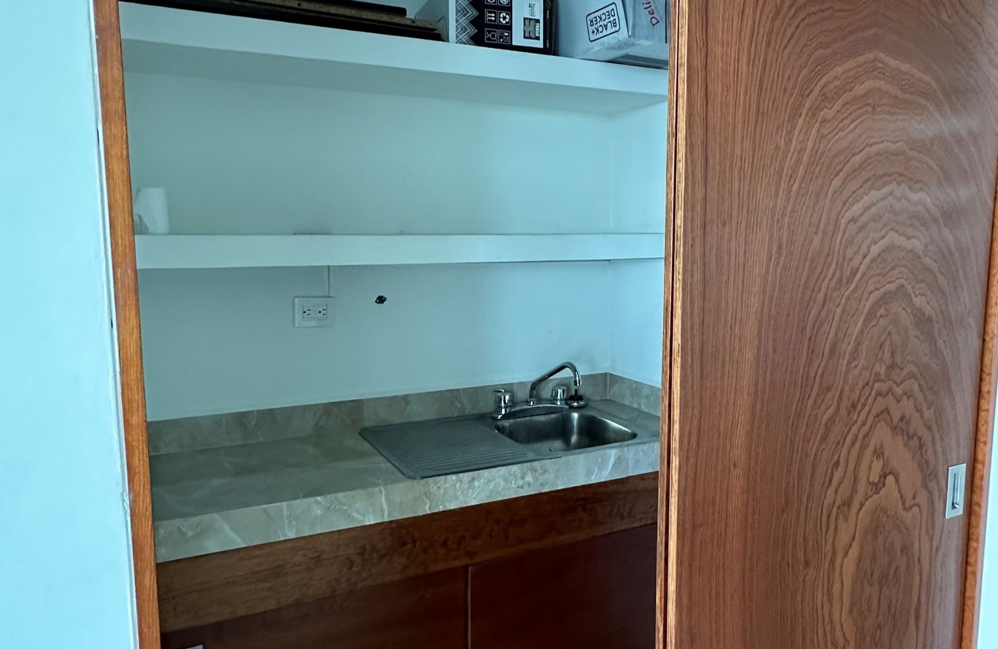 Oficina en plaza comercial, equipado, en venta, Altabrisa, M&eacute;rida, Yucat&aacute;n.