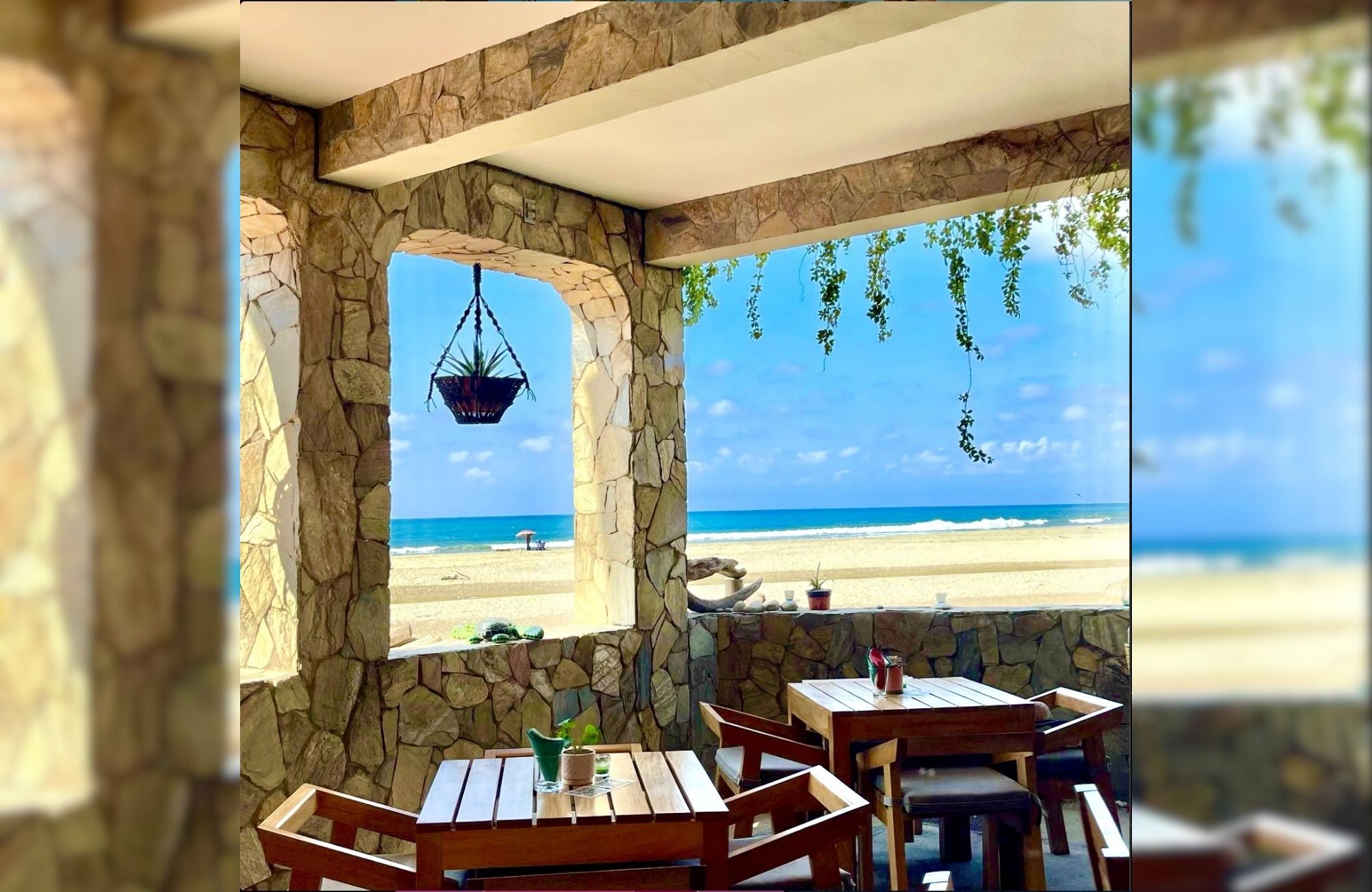 Hotel boutique a pie de playa, con vista al mar, local comercial en planta baja, en venta, La Bocana