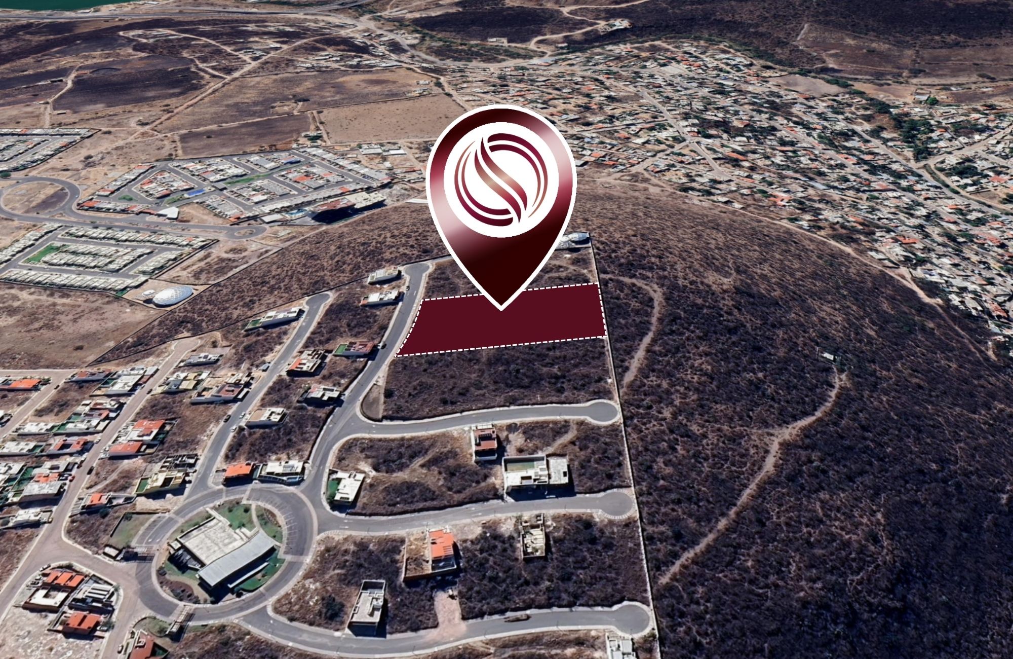 Macrolote uso mixto de 2,408 m2 en venta, en la entrada de Juriquilla.