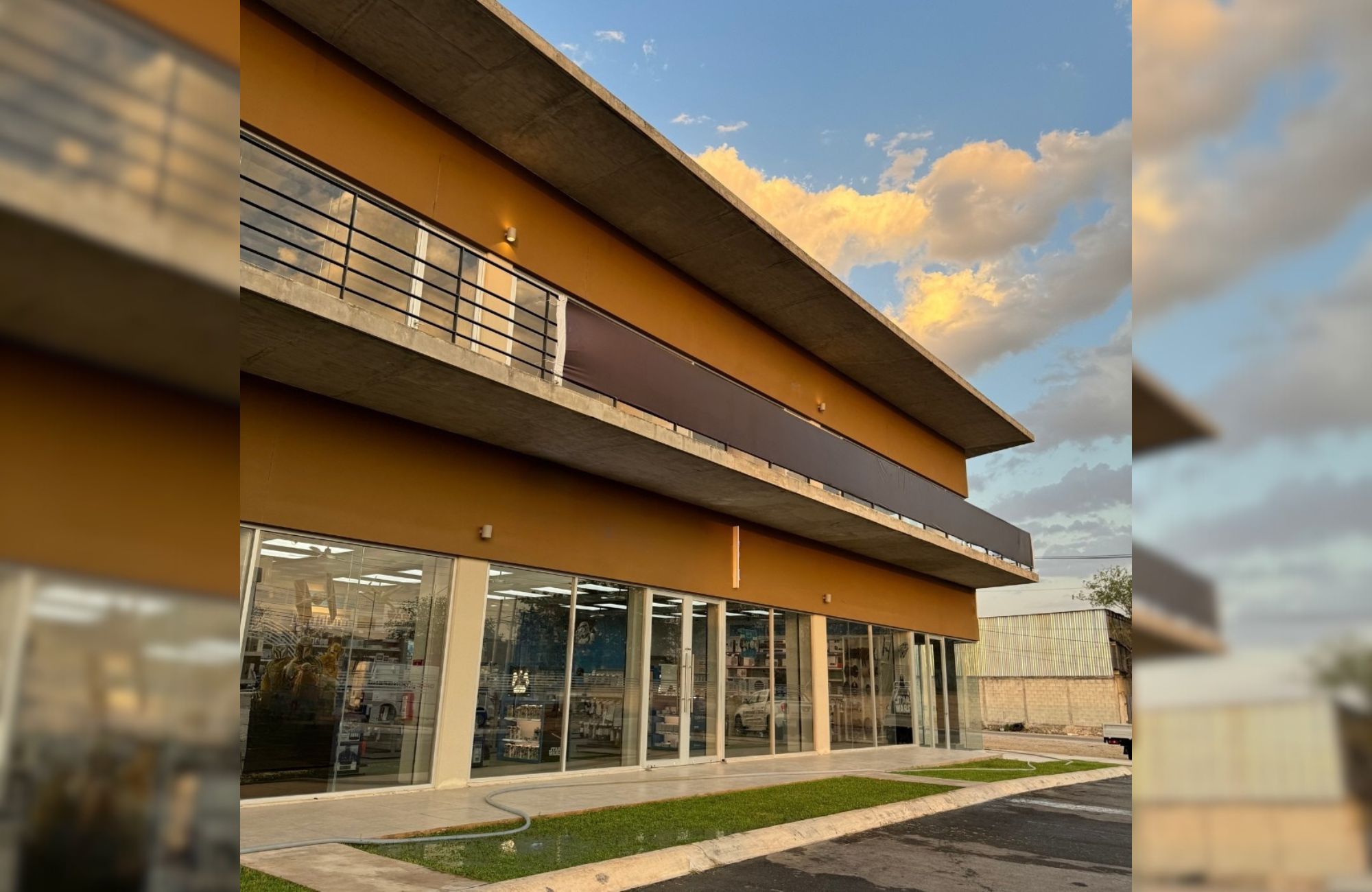 Local comercial en plaza comercial, en venta, Opich&eacute;n, M&eacute;rida