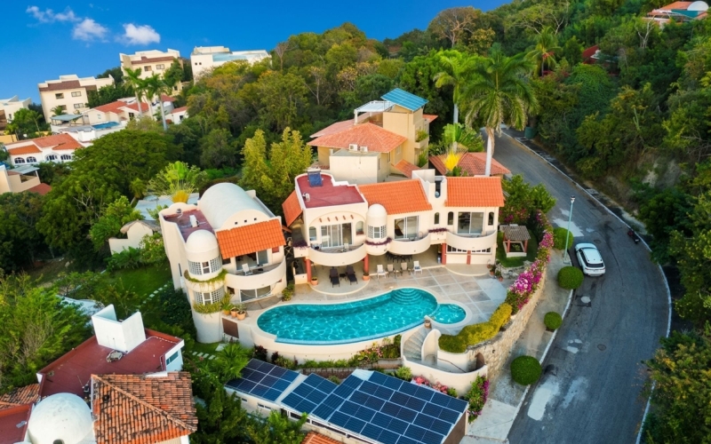 Hotel con vista al mar y alberca, en venta, Residencial Conejos, Huatulco