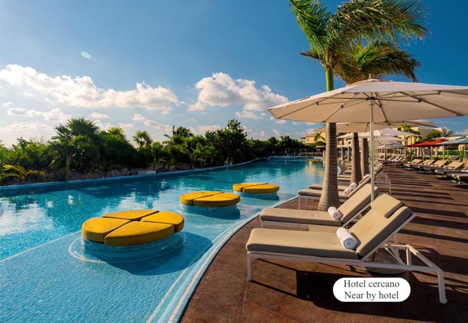 Terreno hotelero con 605 metros de playa, en venta, Puerto Morelos.