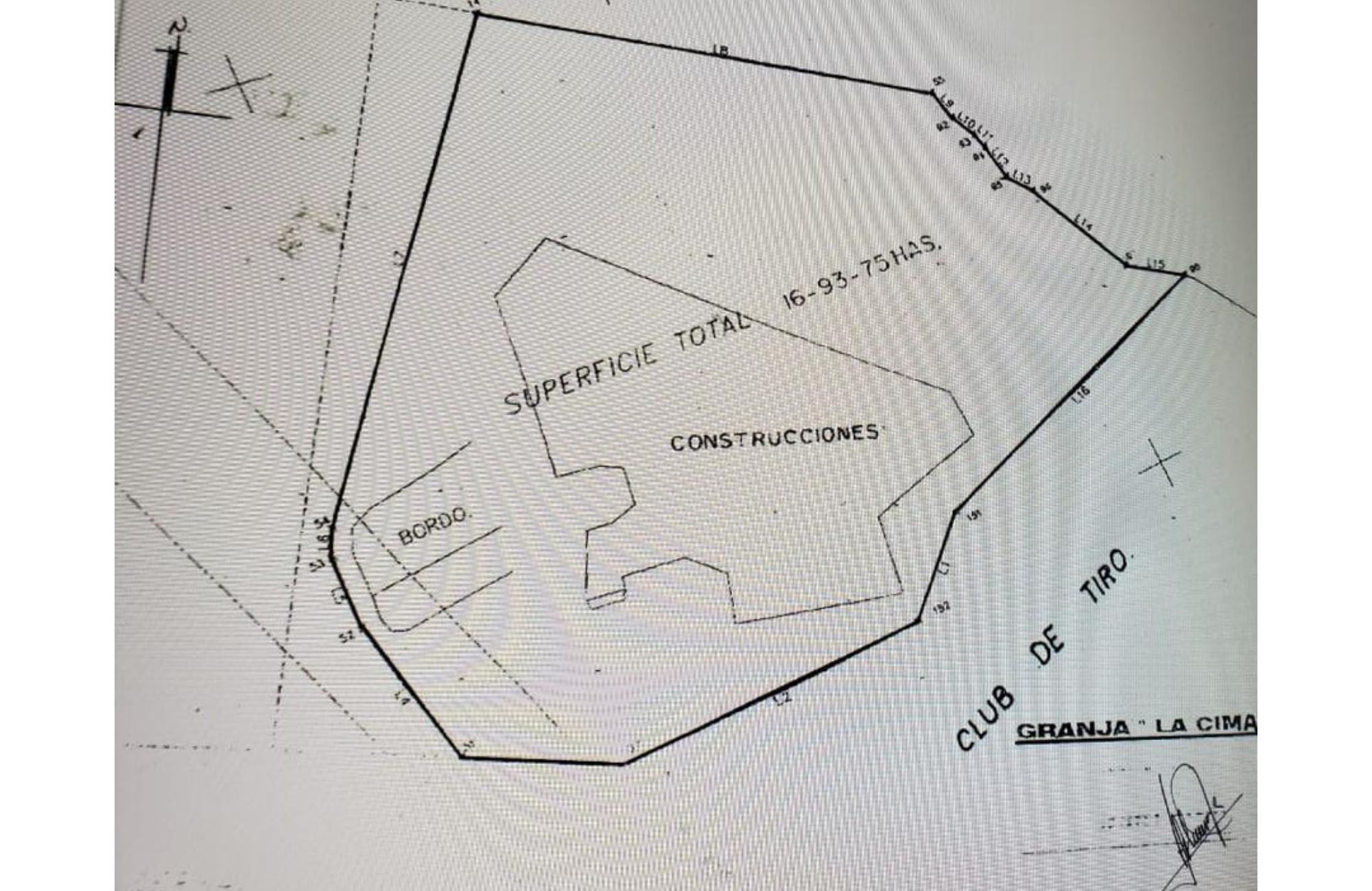 Macrolote Industrial cerca de Obrajuelo, lim&iacute;trofe Quer&eacute;taro, Guanajuato